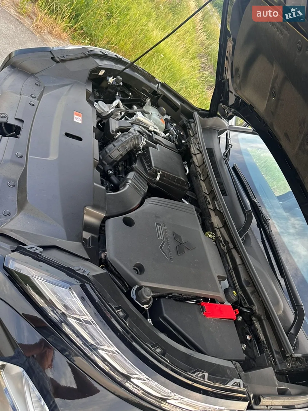 2025 Mitsubishi Outlander - мініатюра 31