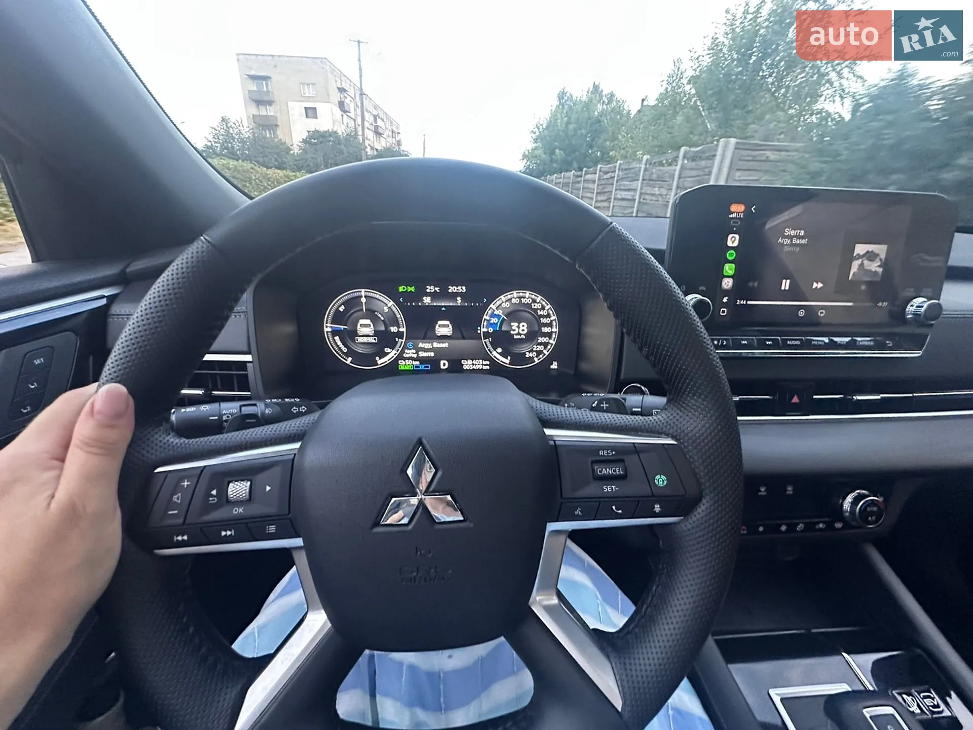 2025 Mitsubishi Outlander - мініатюра 77
