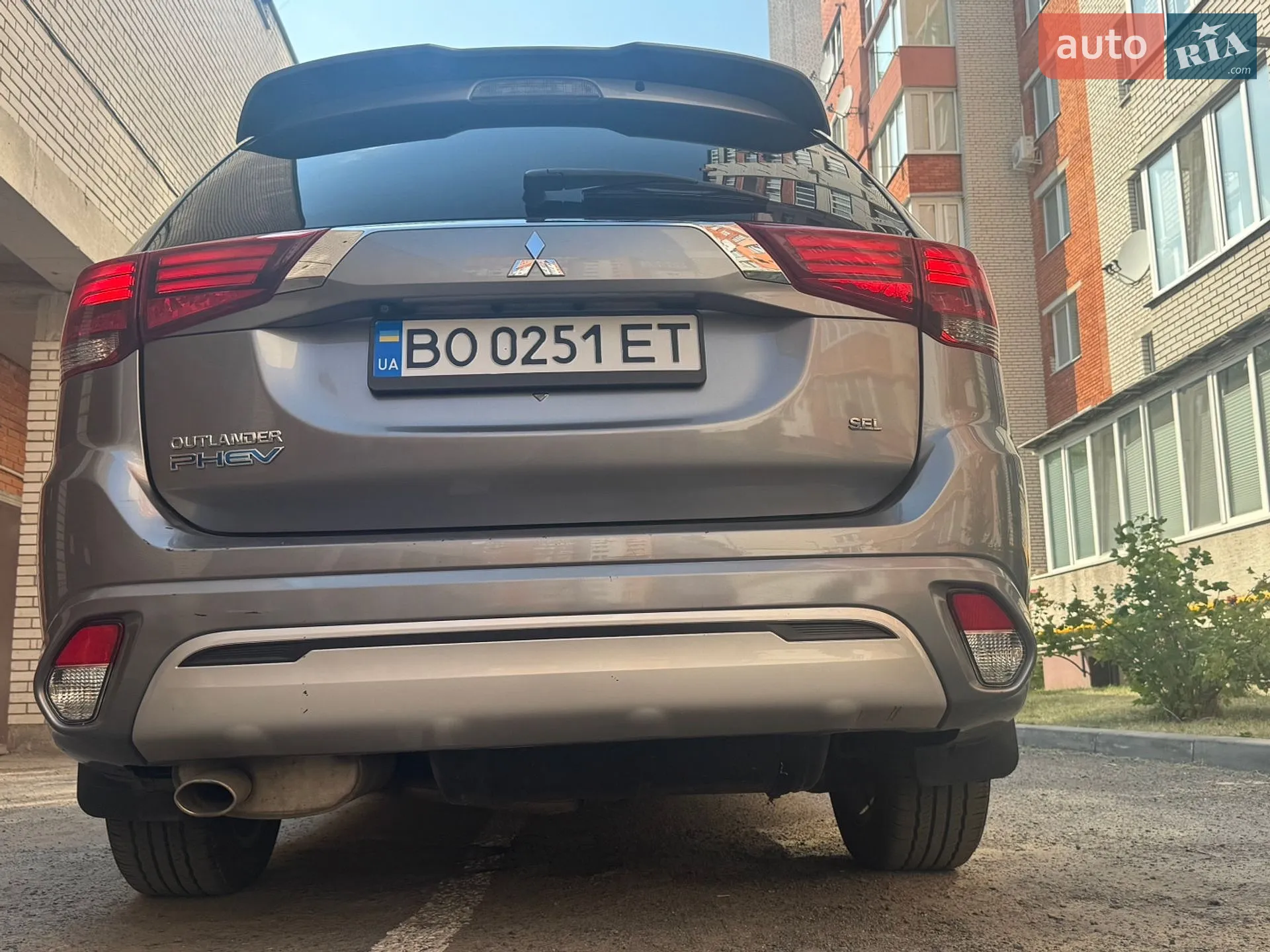 2021 Mitsubishi Outlander - мініатюра 3