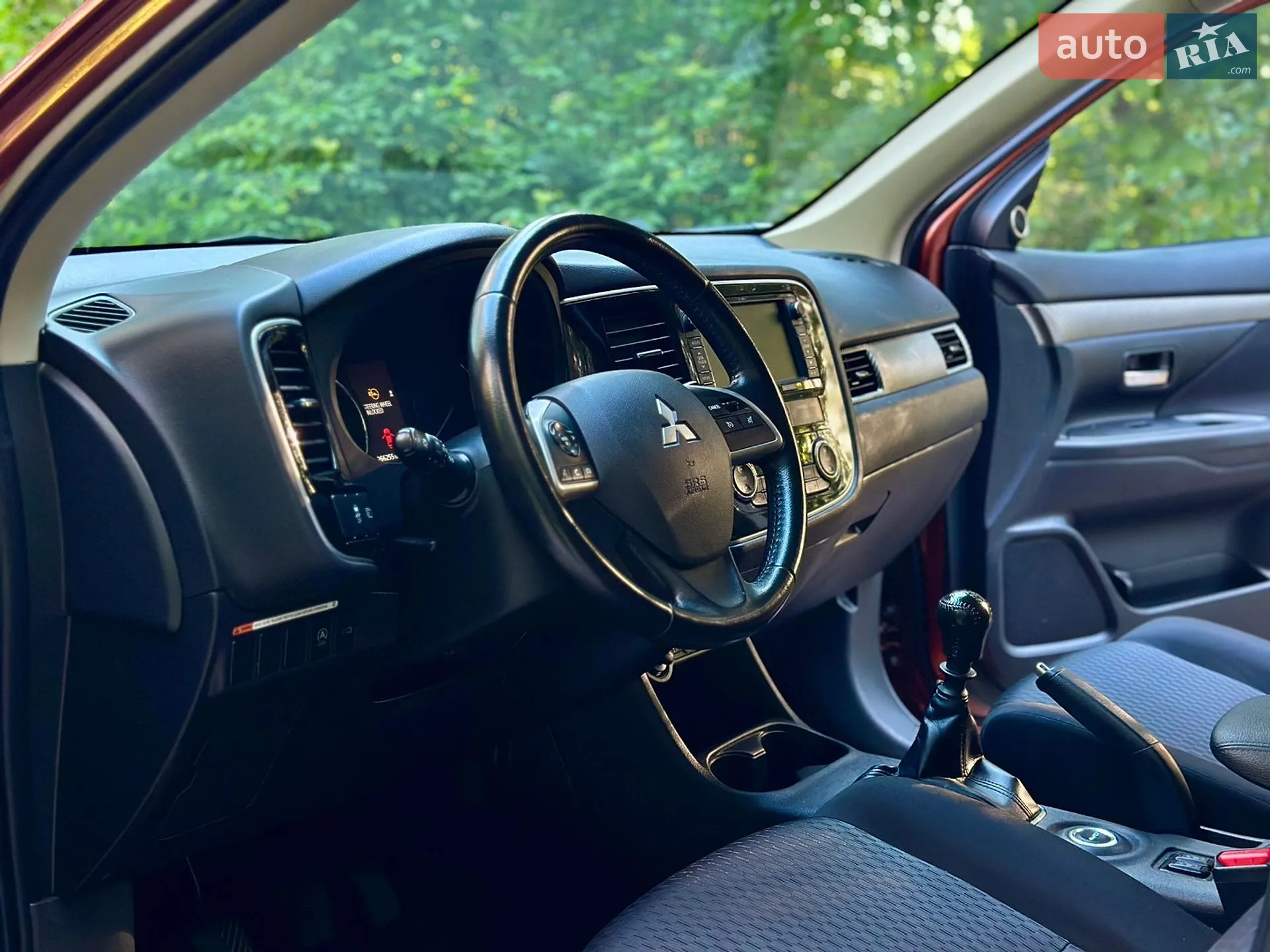 2014 Mitsubishi Outlander - мініатюра 37