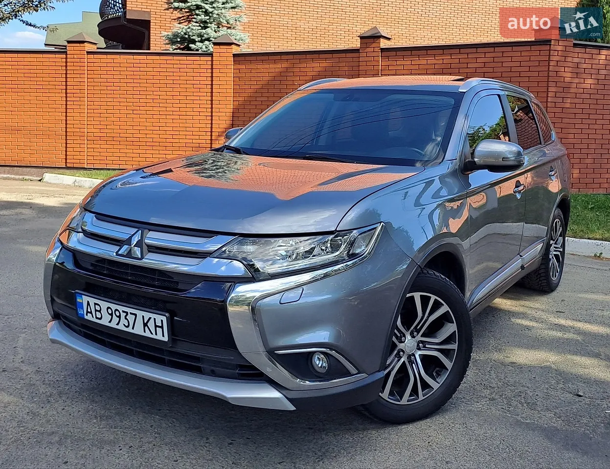 2017 Mitsubishi Outlander - мініатюра 36
