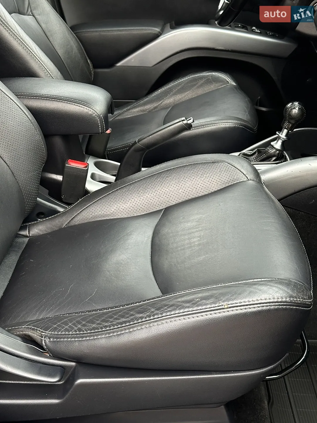 2011 Mitsubishi Outlander - мініатюра 42