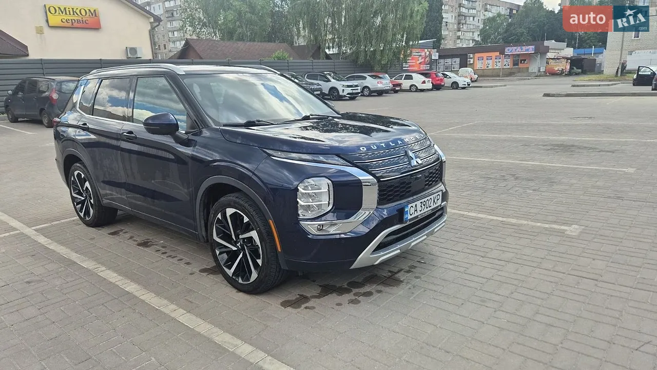 2022 Mitsubishi Outlander - мініатюра 19