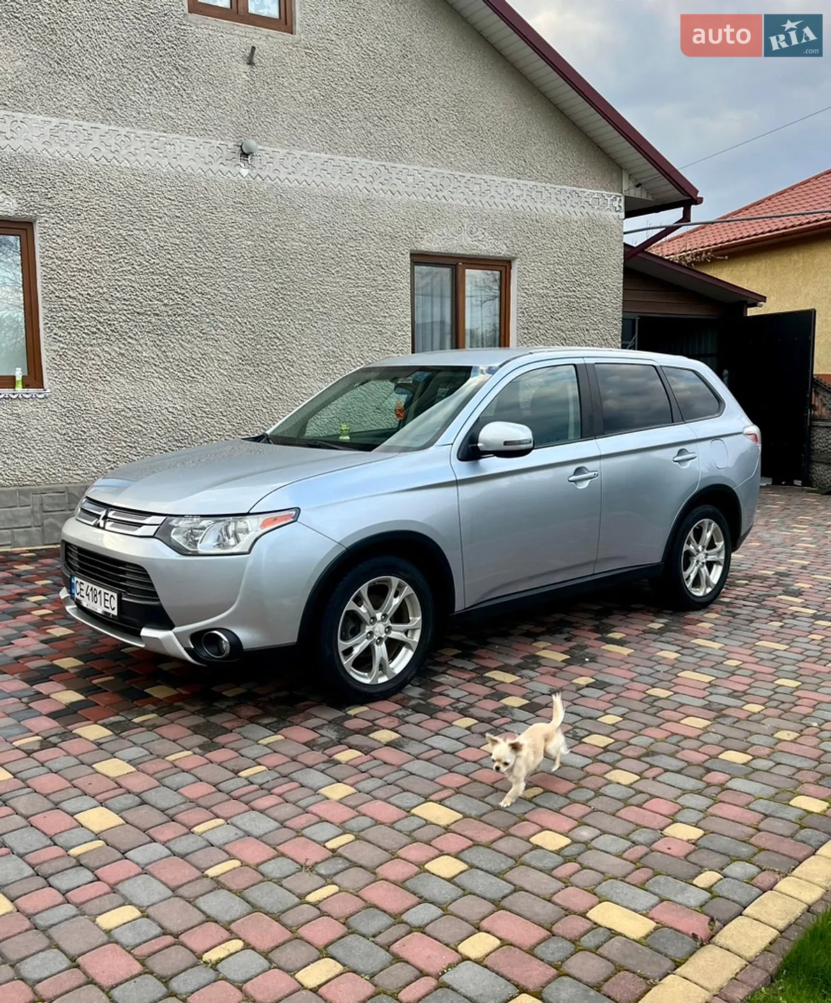 2014 Mitsubishi Outlander - фото 1