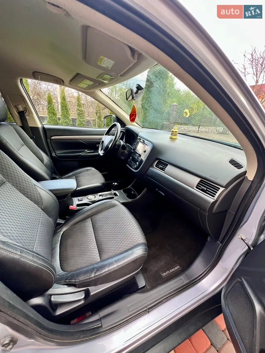 2014 Mitsubishi Outlander - мініатюра 20