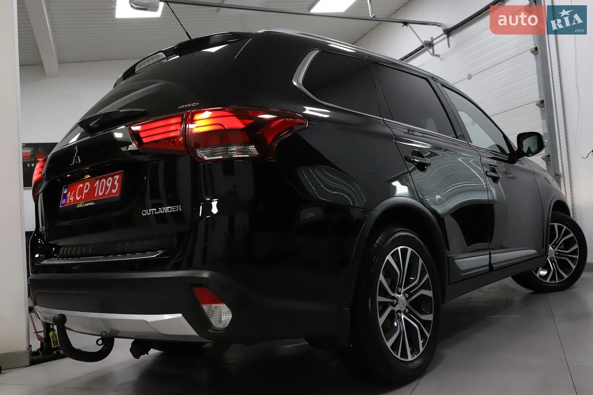 2016 Mitsubishi Outlander - мініатюра 8