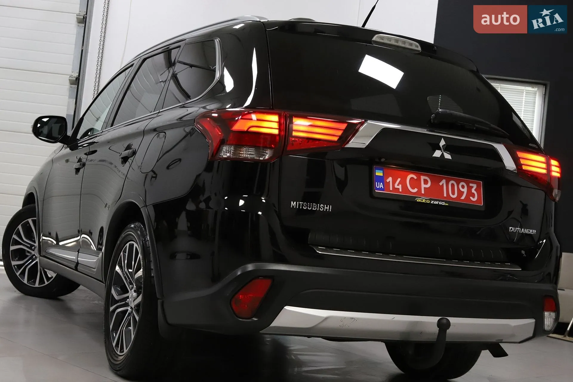2016 Mitsubishi Outlander - мініатюра 27