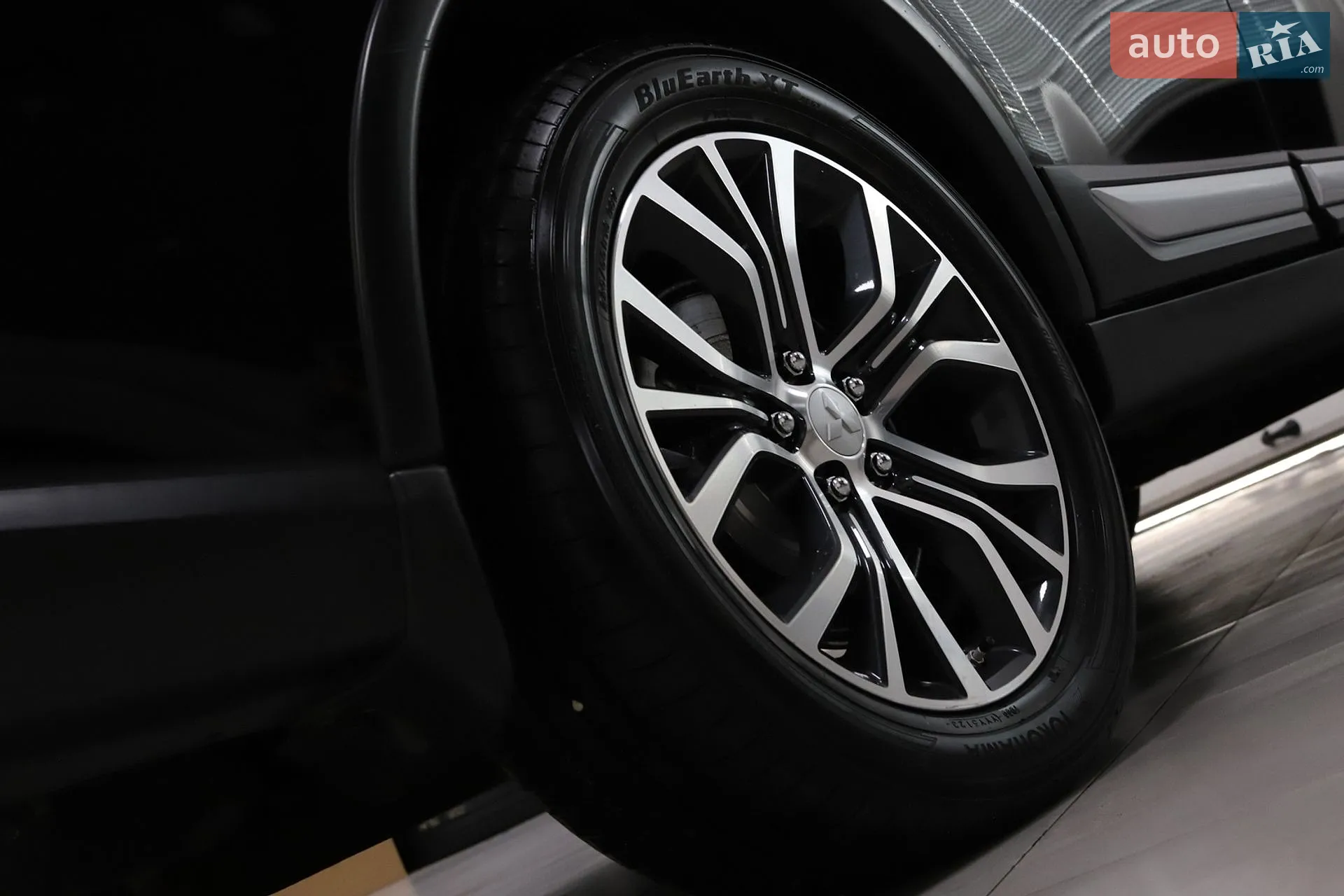 2016 Mitsubishi Outlander - мініатюра 37