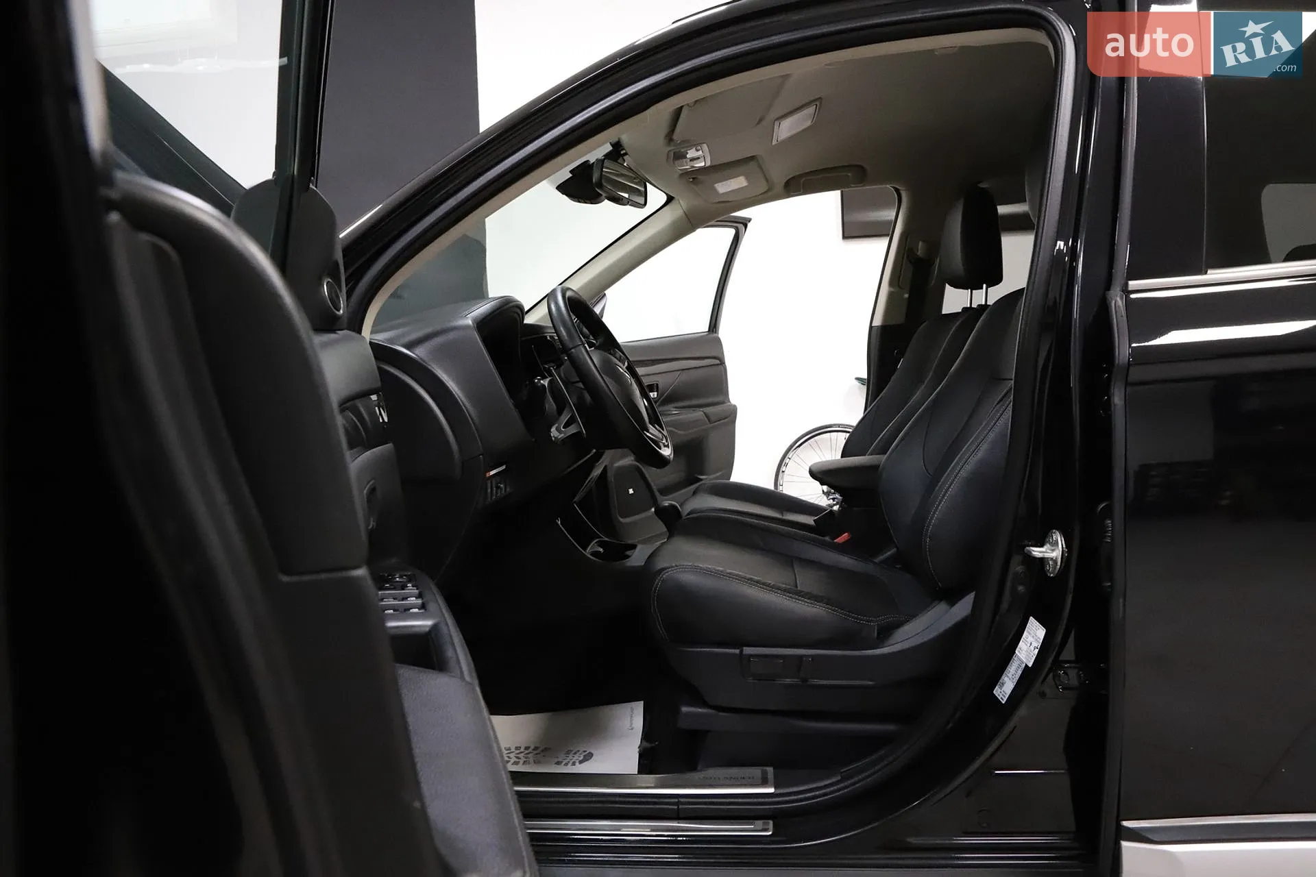 2016 Mitsubishi Outlander - мініатюра 45