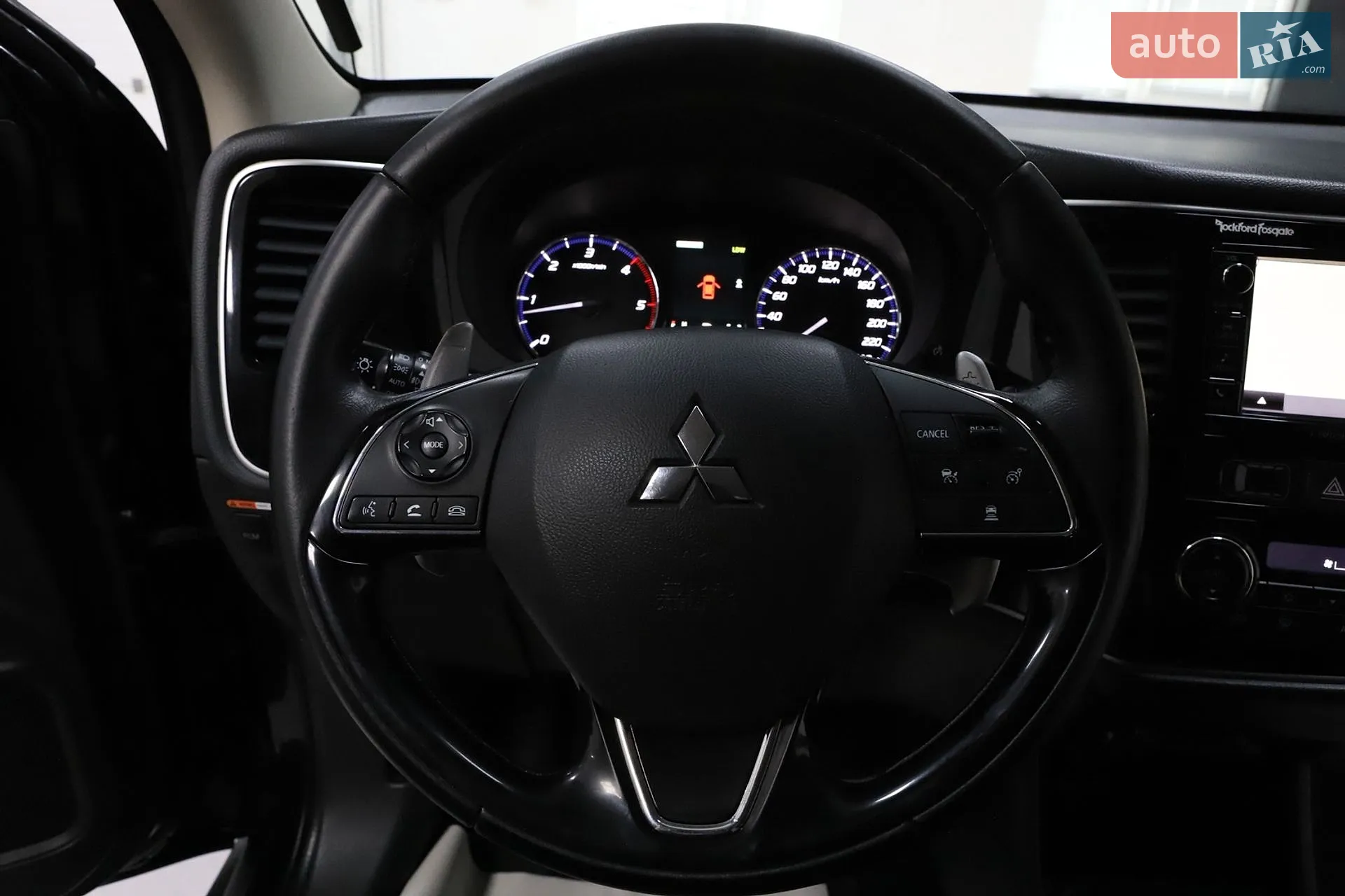 2016 Mitsubishi Outlander - мініатюра 51