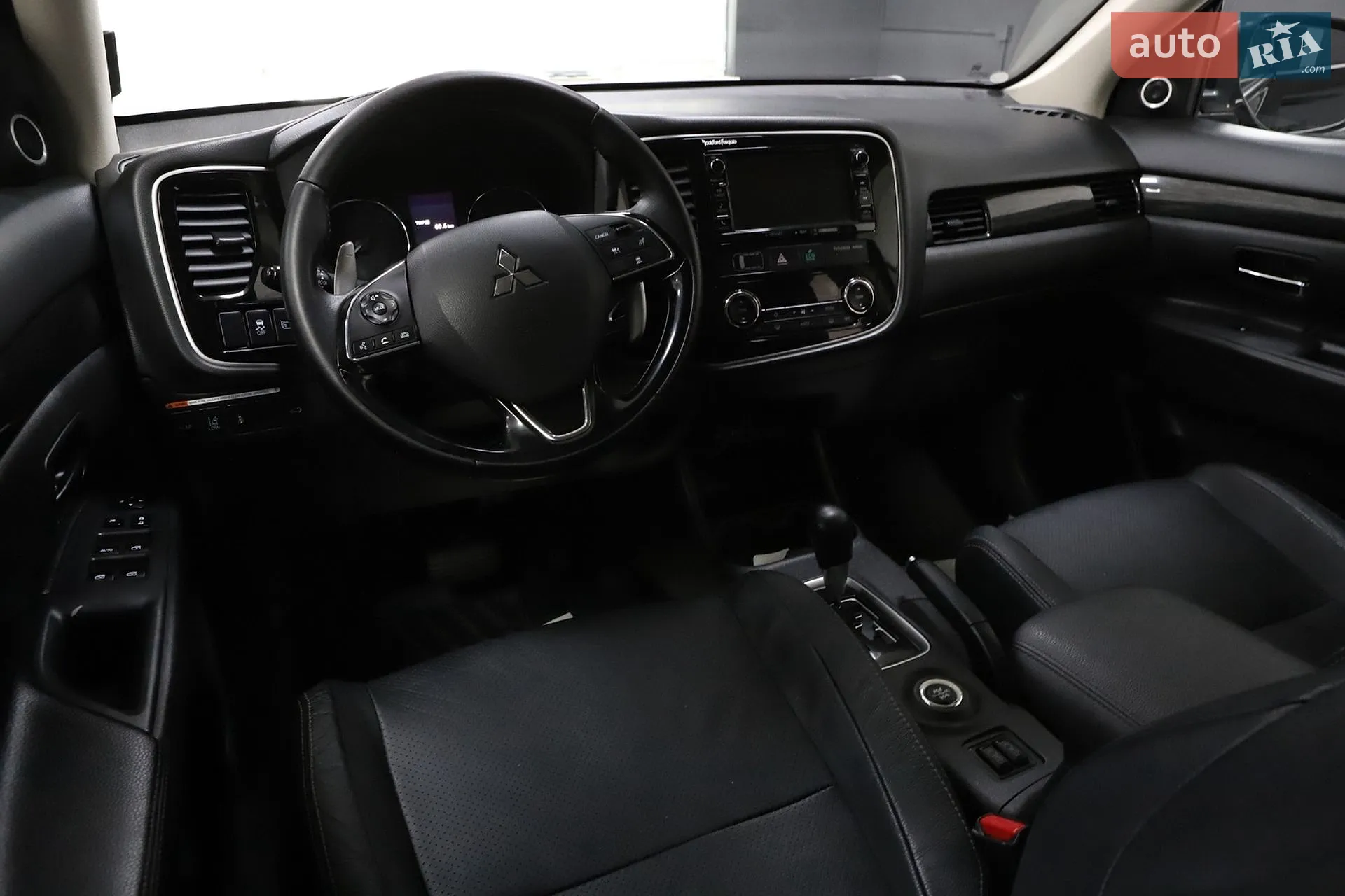 2016 Mitsubishi Outlander - мініатюра 73