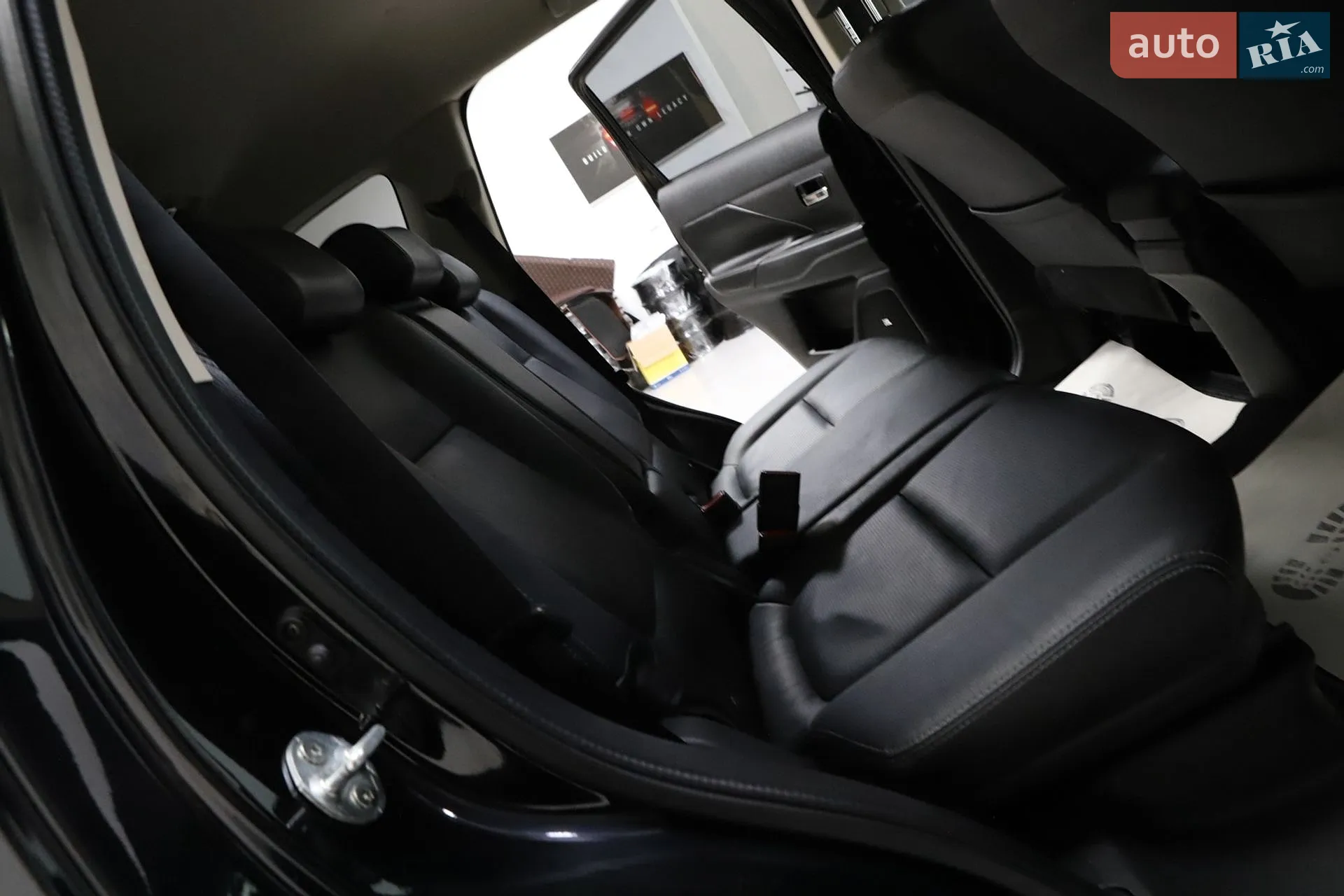 2016 Mitsubishi Outlander - мініатюра 79