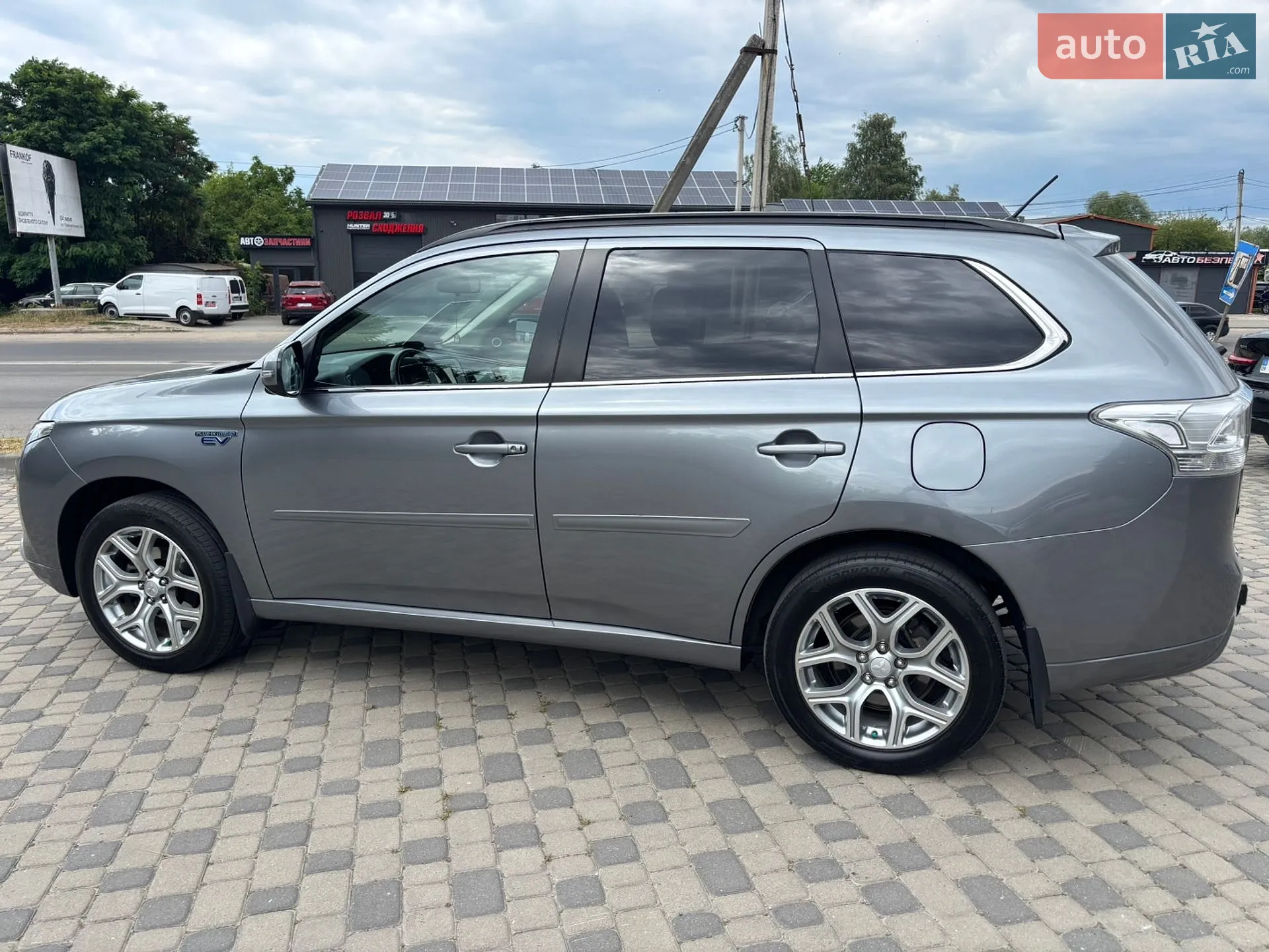 2013 Mitsubishi Outlander - мініатюра 16
