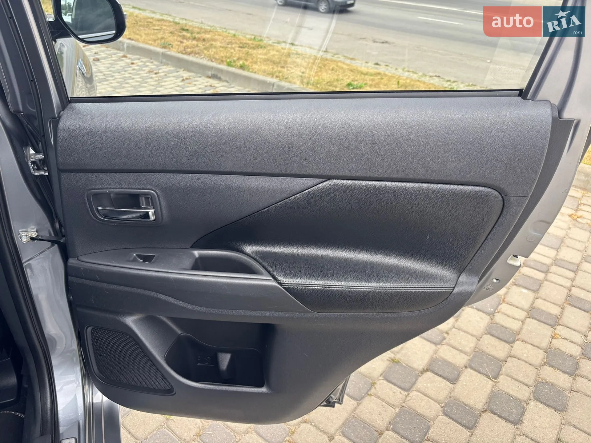 2013 Mitsubishi Outlander - мініатюра 32