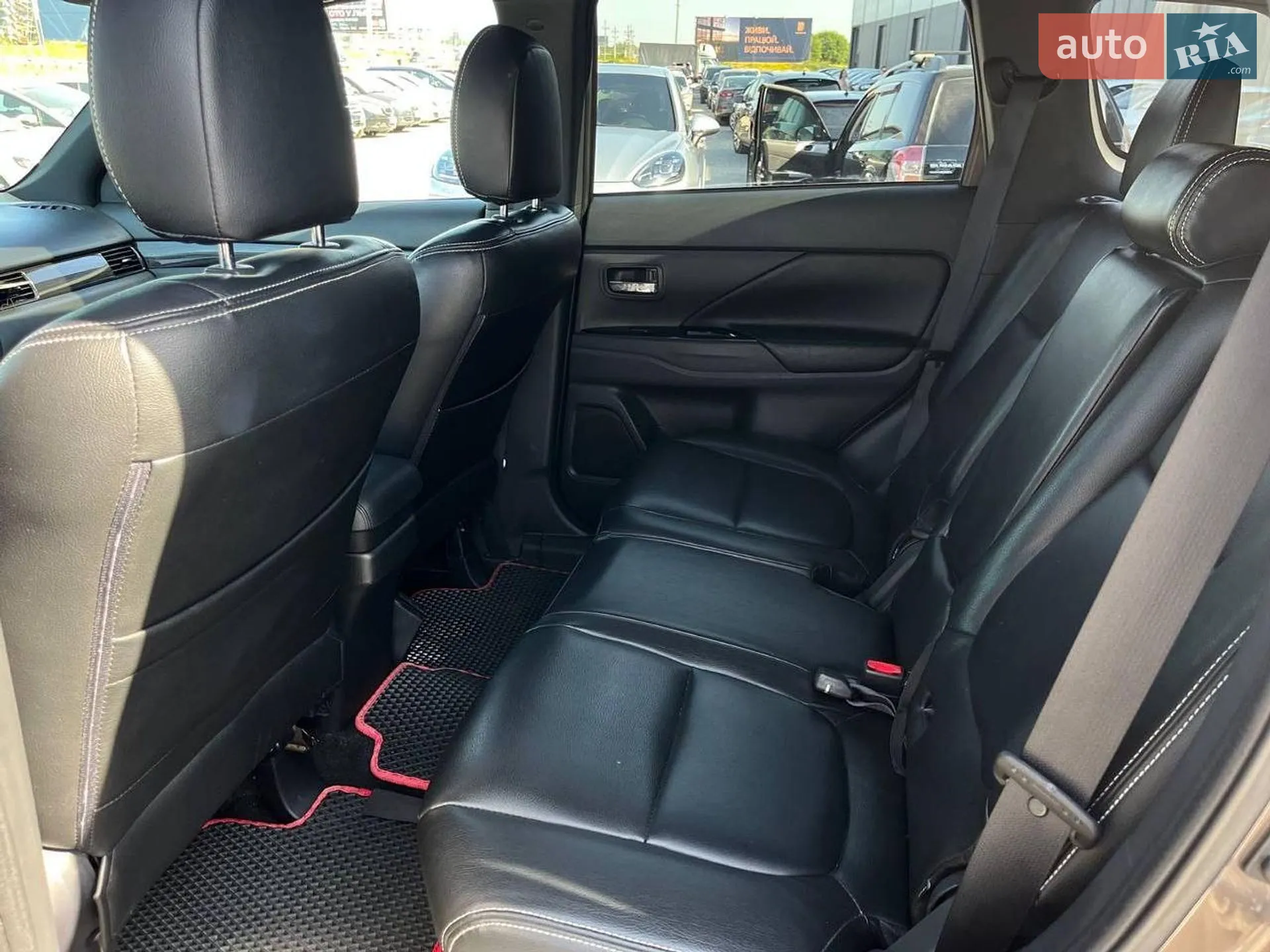 2017 Mitsubishi Outlander - мініатюра 23