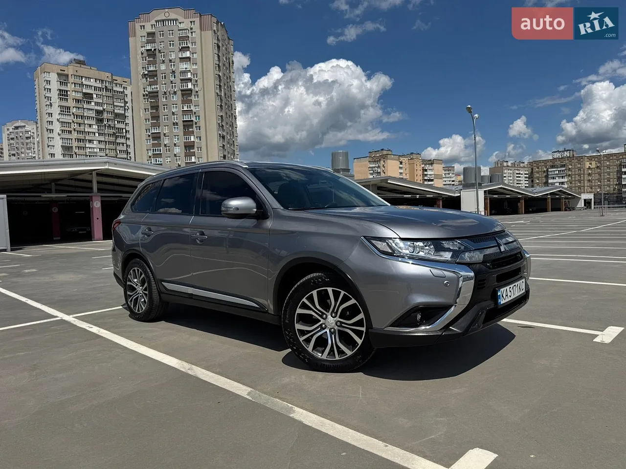2017 Mitsubishi Outlander - мініатюра 15