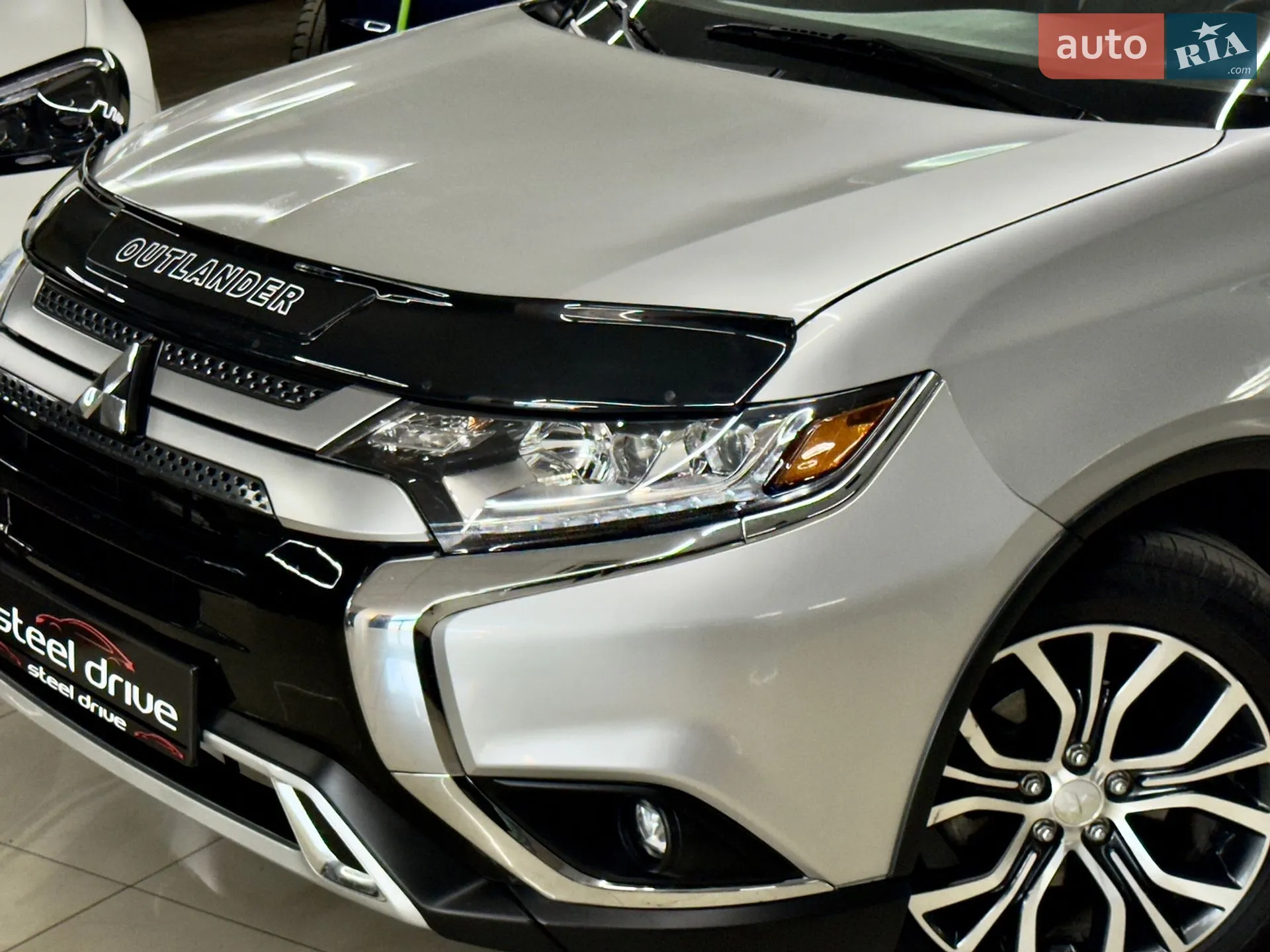 2018 Mitsubishi Outlander - мініатюра 2