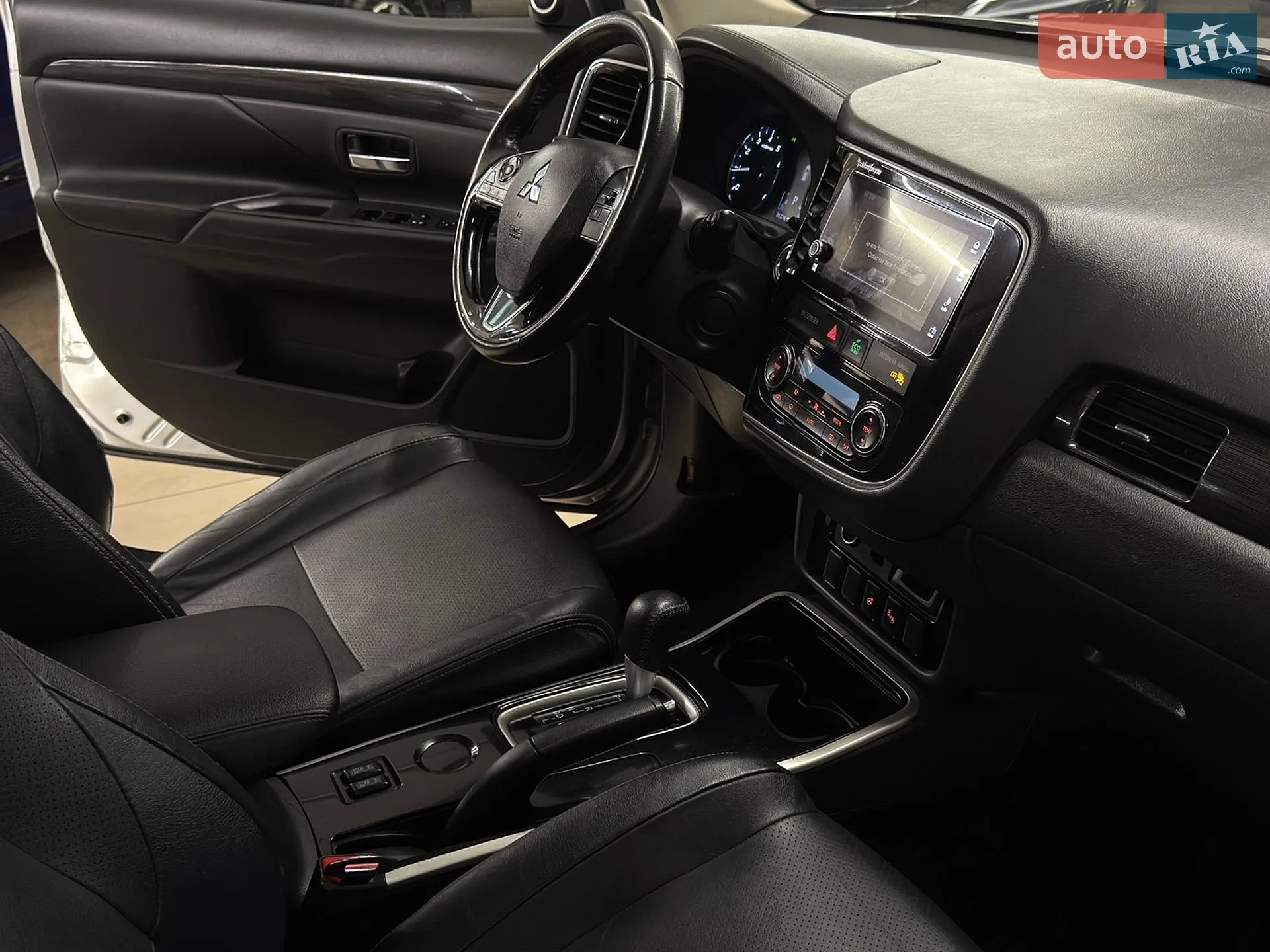 2018 Mitsubishi Outlander - мініатюра 23