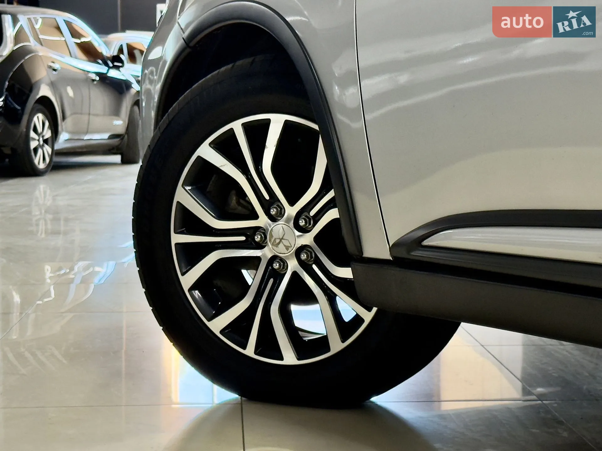 2018 Mitsubishi Outlander - мініатюра 39