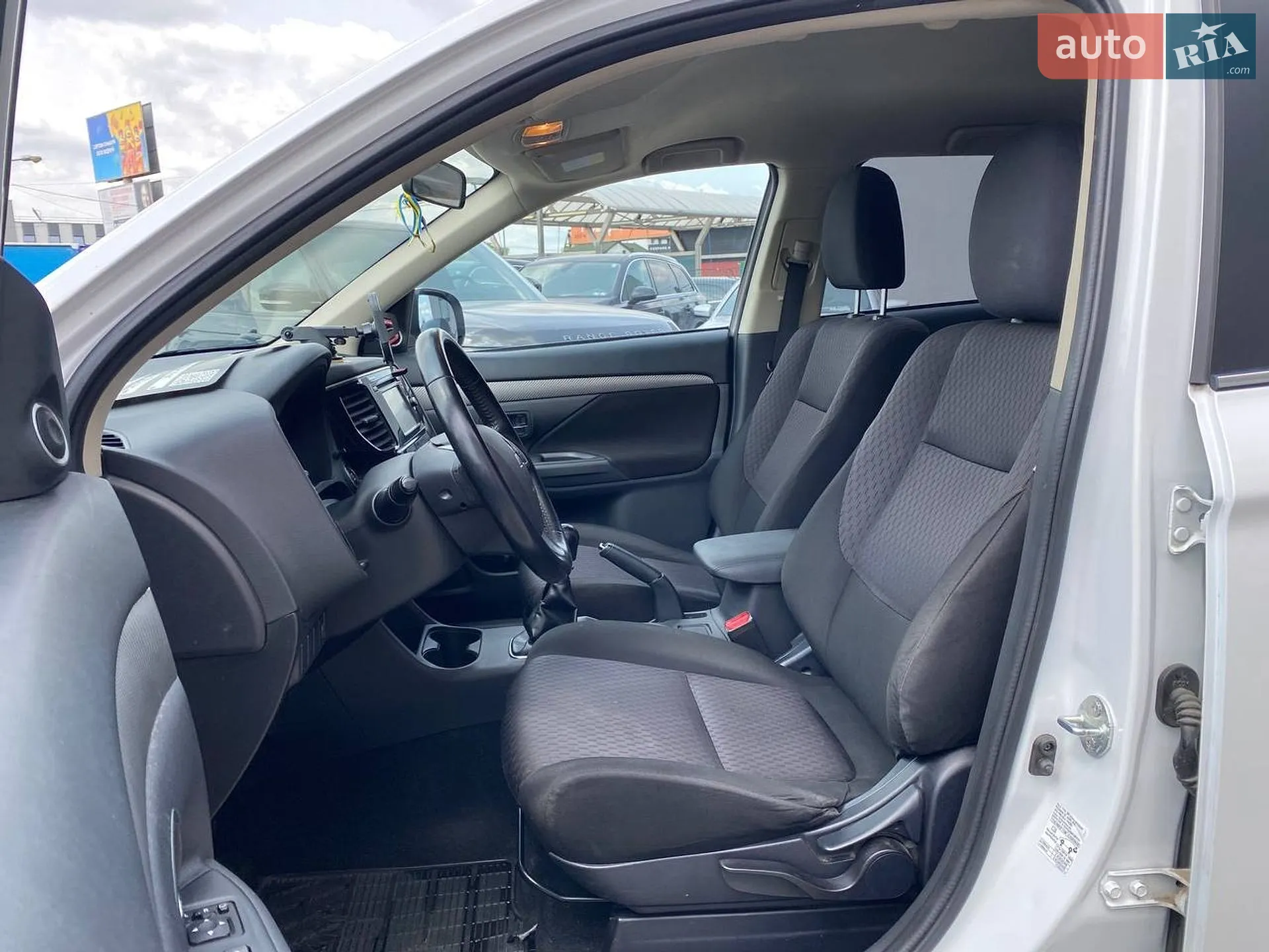 2012 Mitsubishi Outlander - мініатюра 17