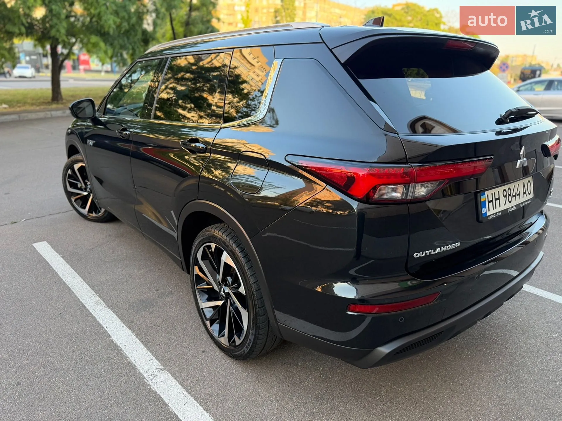 2024 Mitsubishi Outlander - мініатюра 8