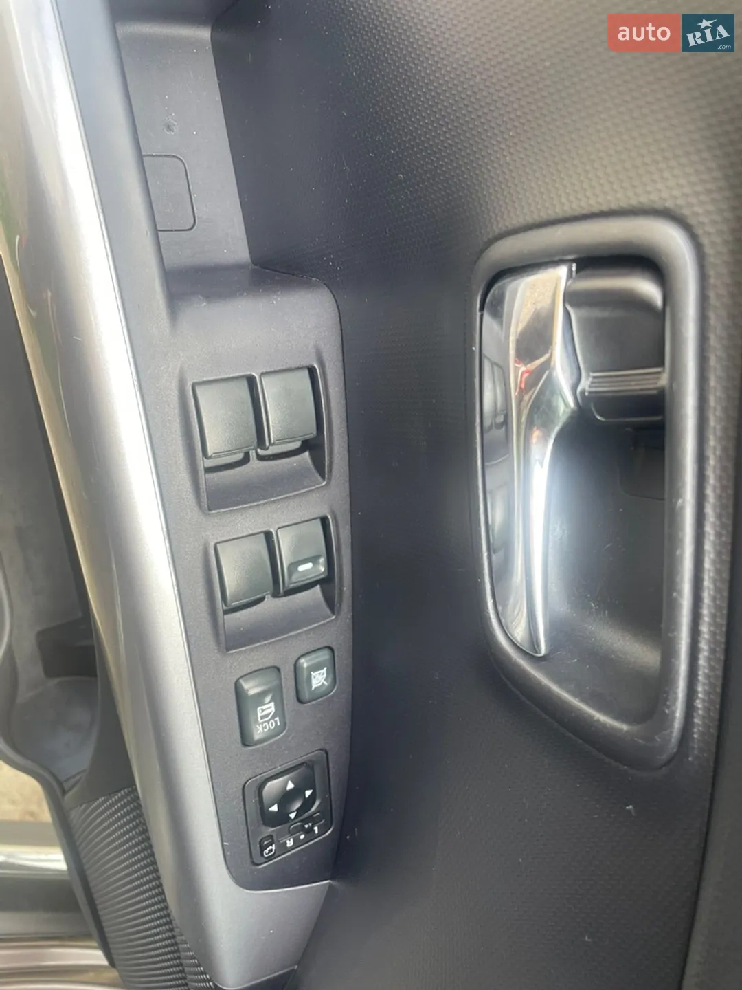 2012 Mitsubishi Outlander - мініатюра 30