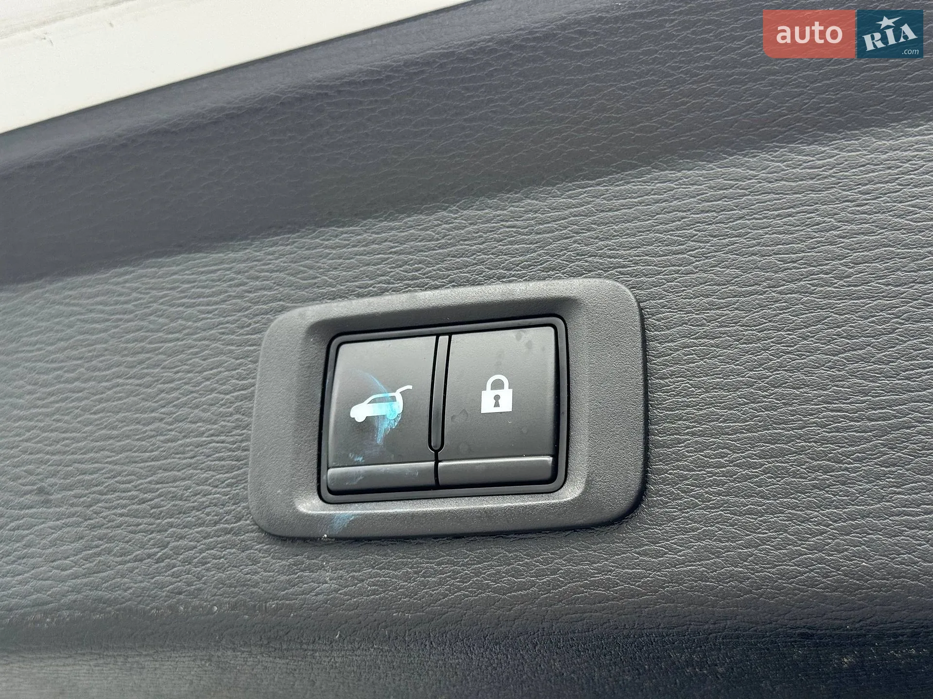 2022 Mitsubishi Outlander - мініатюра 24