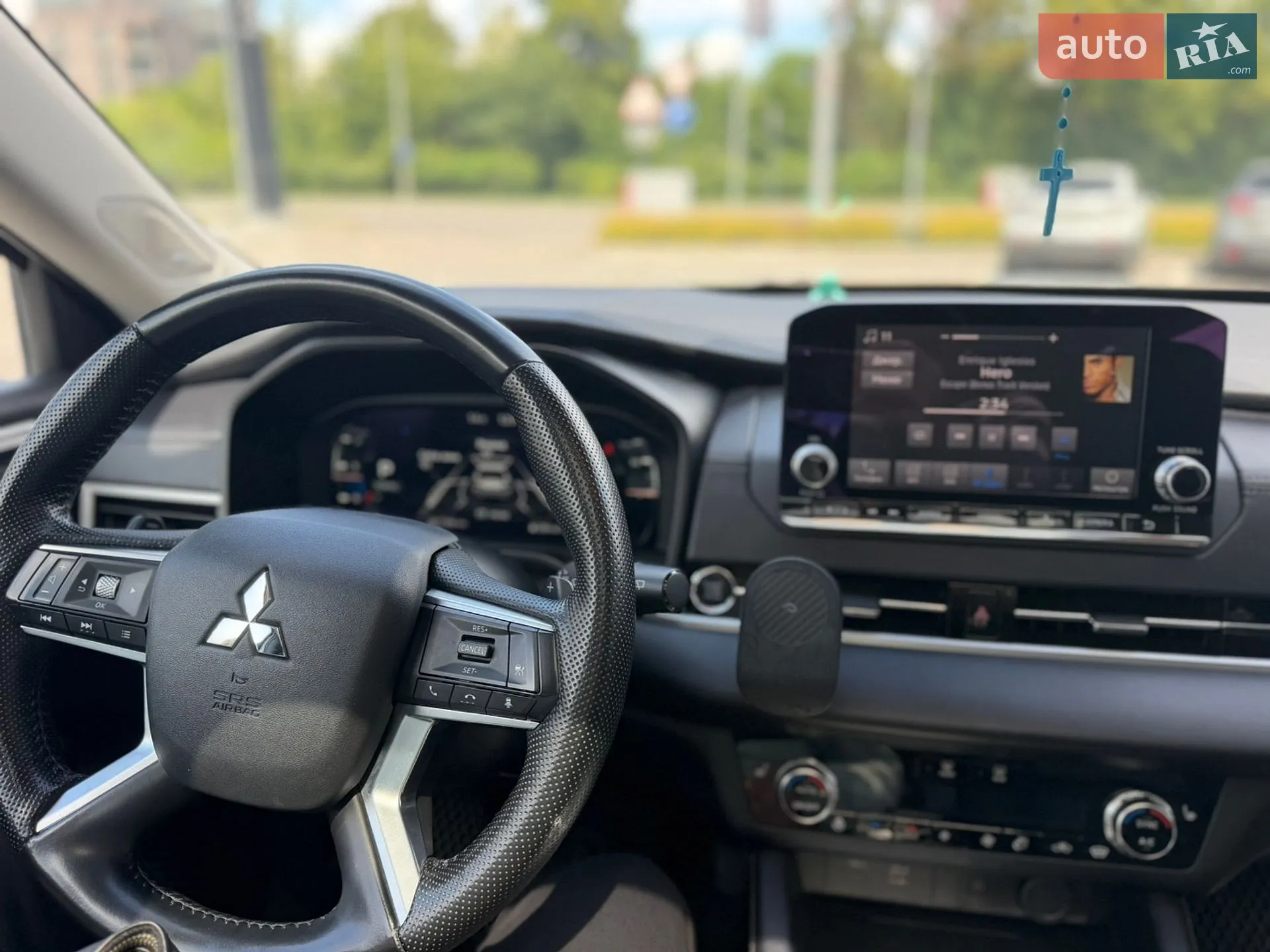 2024 Mitsubishi Outlander - мініатюра 18