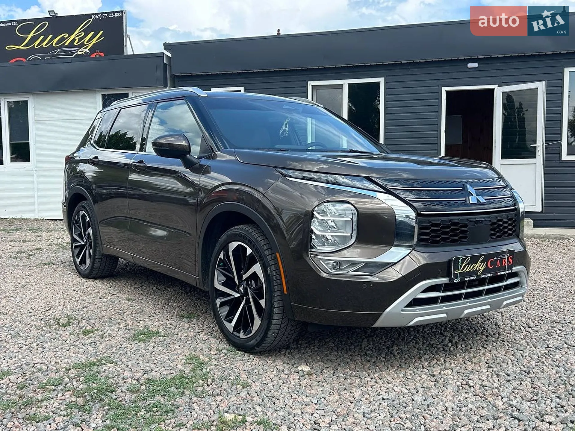 2021 Mitsubishi Outlander - мініатюра 3