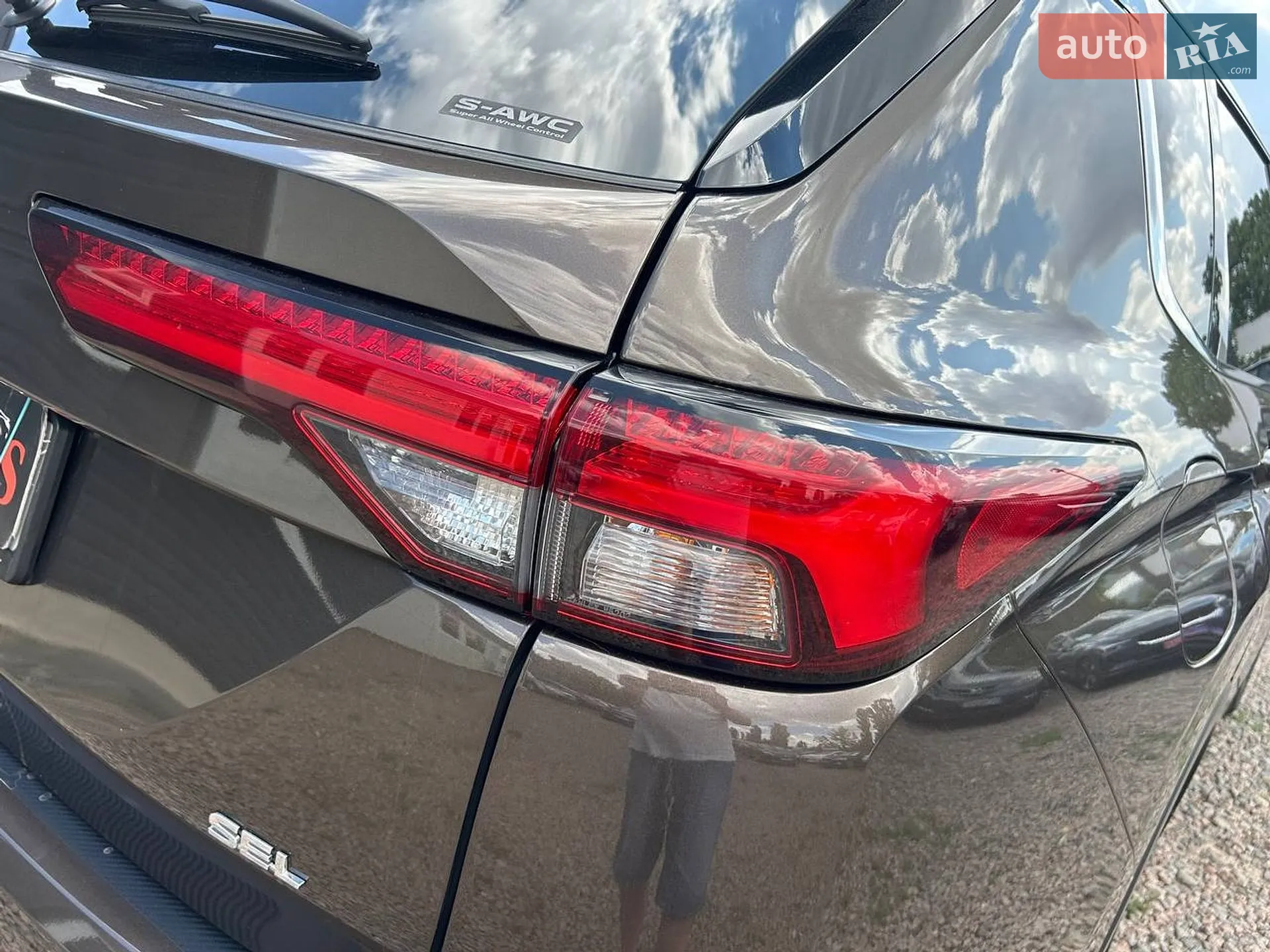 2021 Mitsubishi Outlander - мініатюра 13