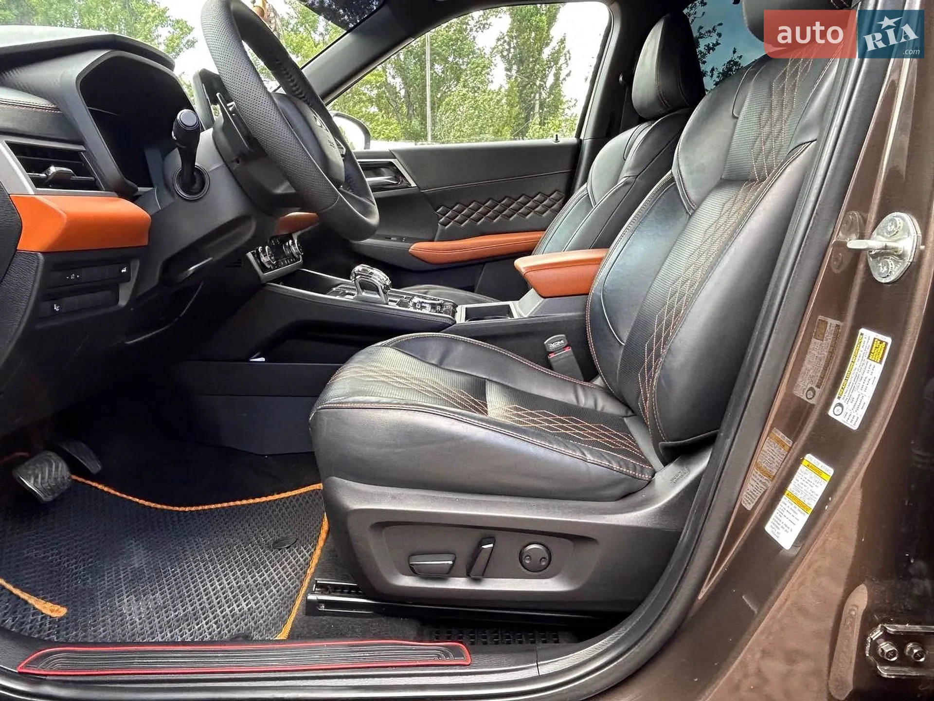 2021 Mitsubishi Outlander - мініатюра 18