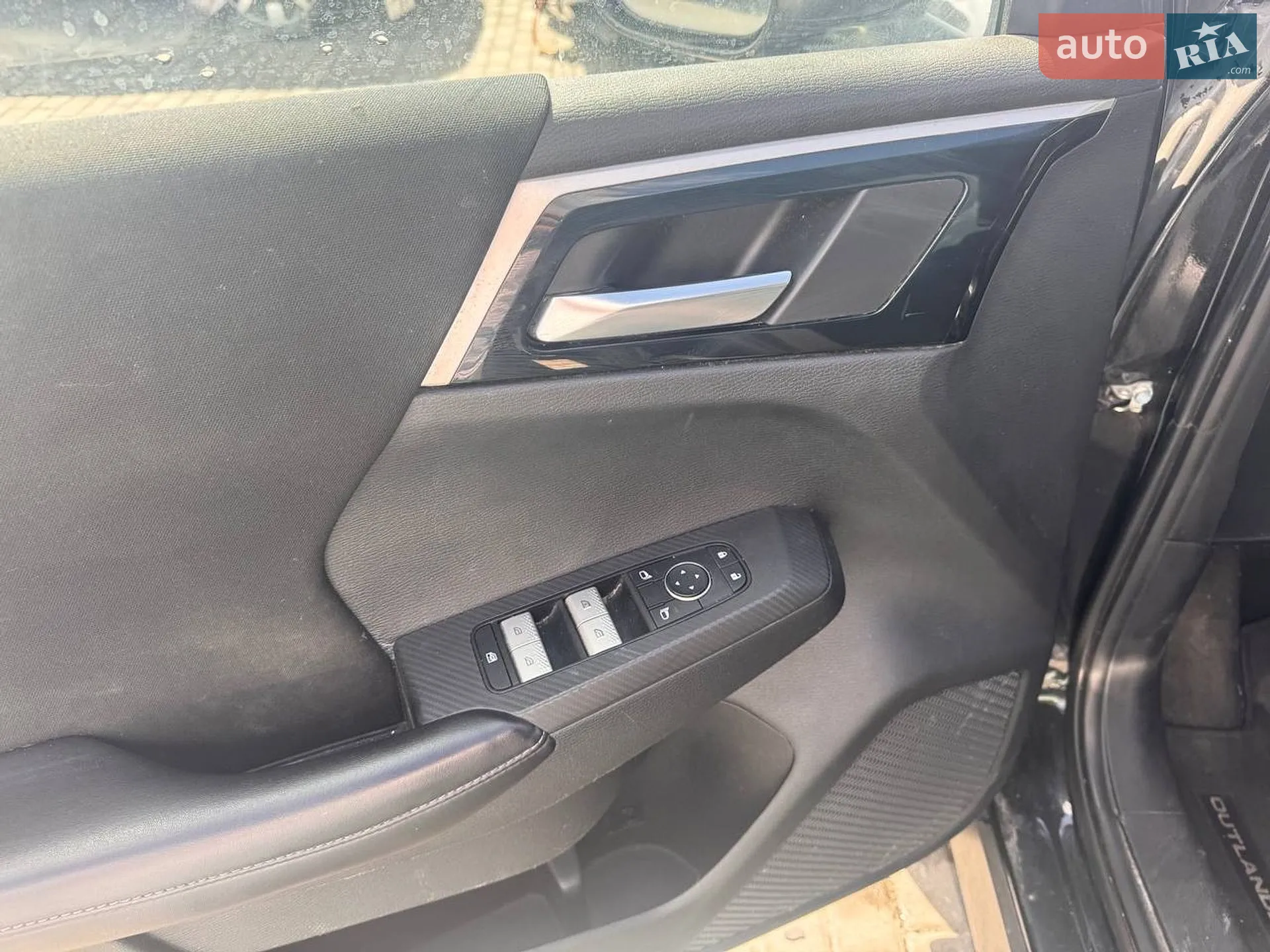 2021 Mitsubishi Outlander - мініатюра 17