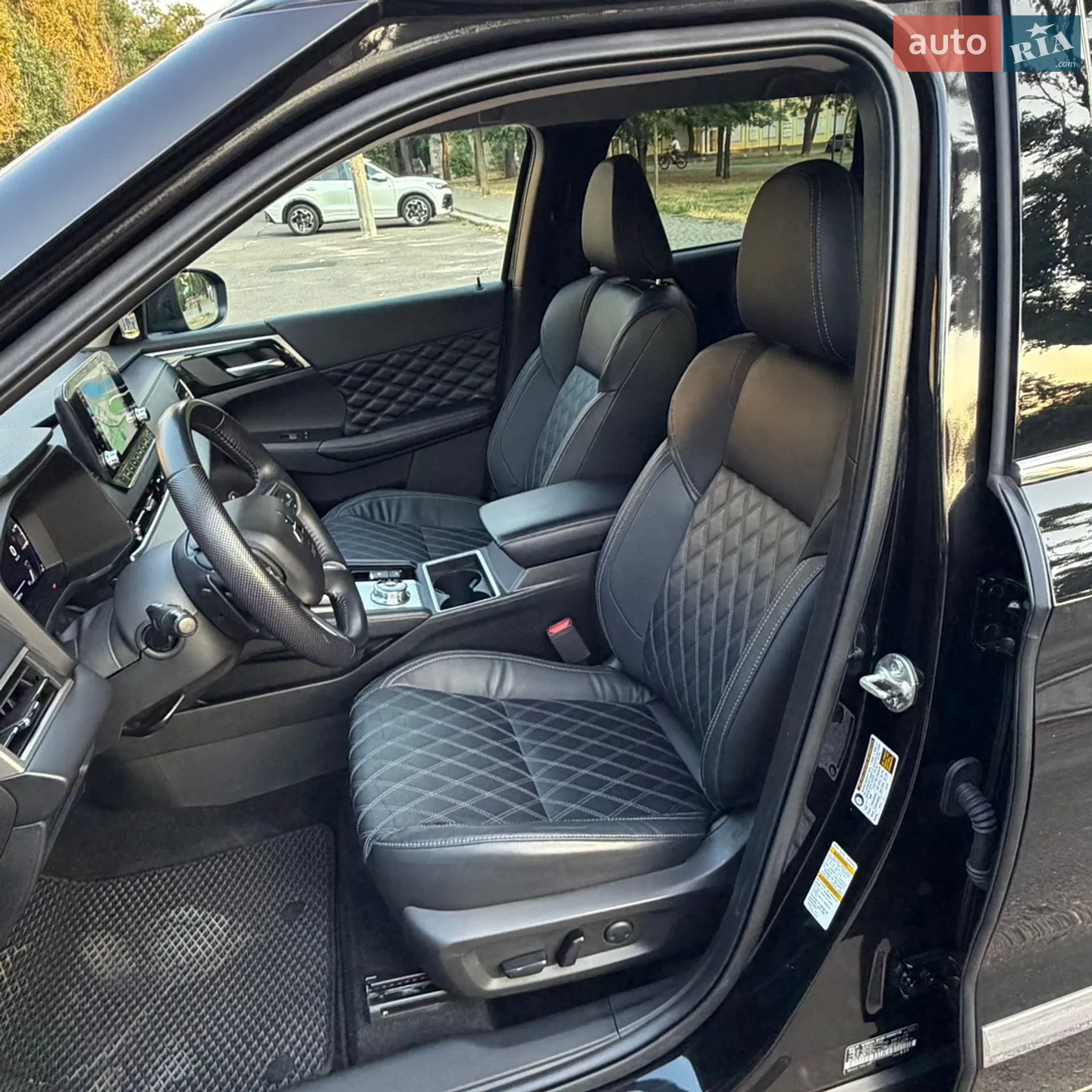 2021 Mitsubishi Outlander - мініатюра 23