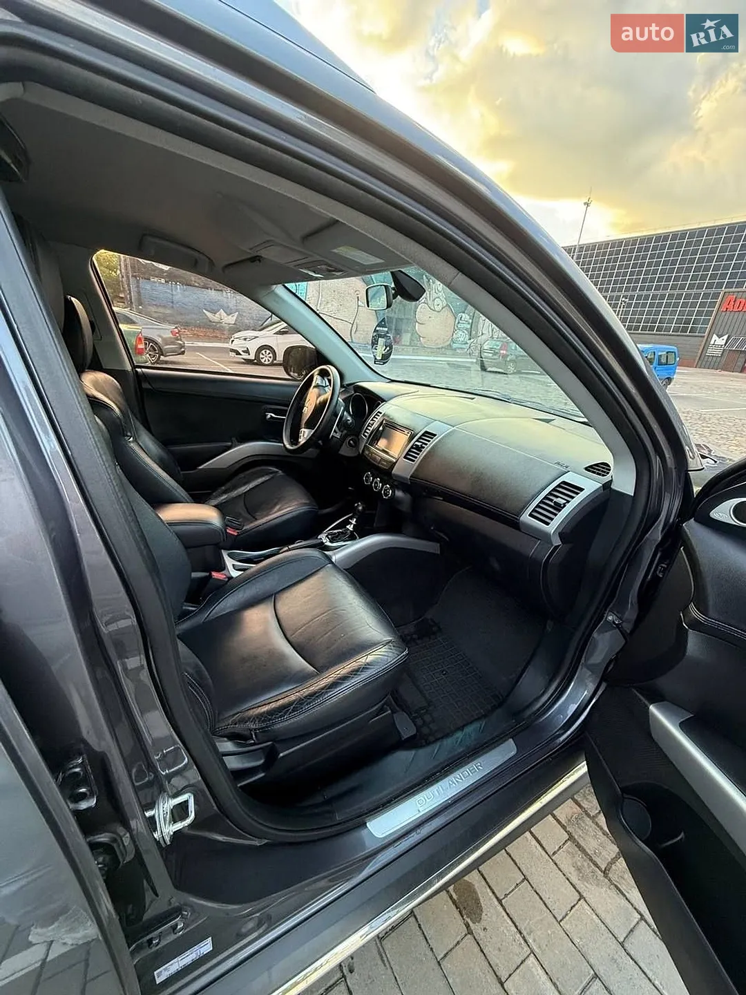 2010 Mitsubishi Outlander - мініатюра 44