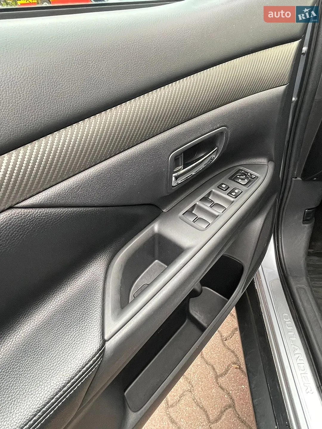 2012 Mitsubishi Outlander - мініатюра 13