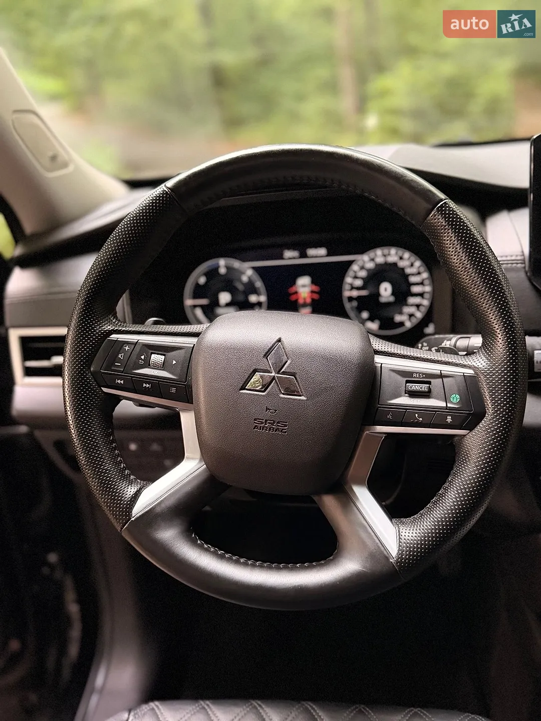 2023 Mitsubishi Outlander - мініатюра 25