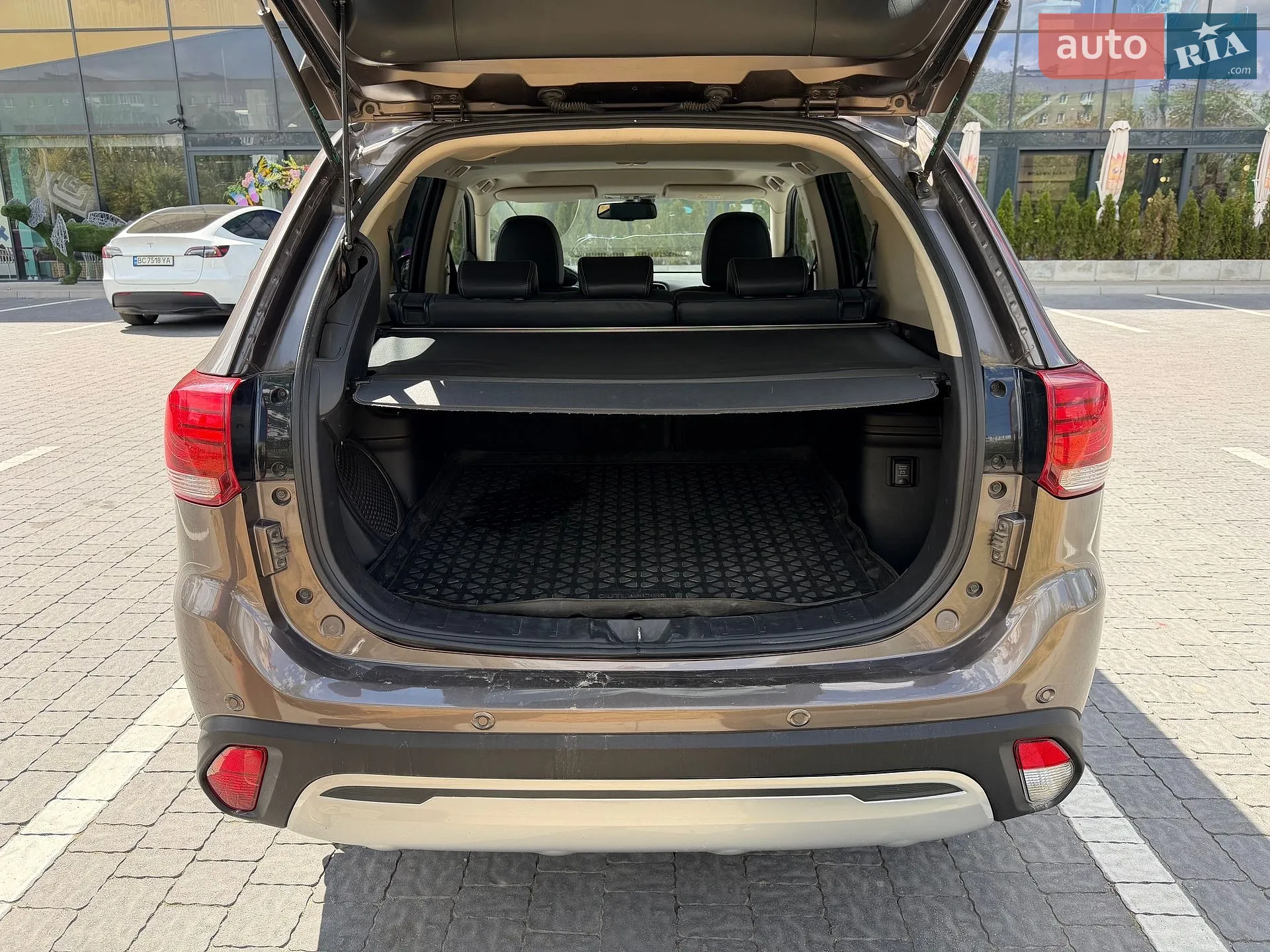 2018 Mitsubishi Outlander - мініатюра 16