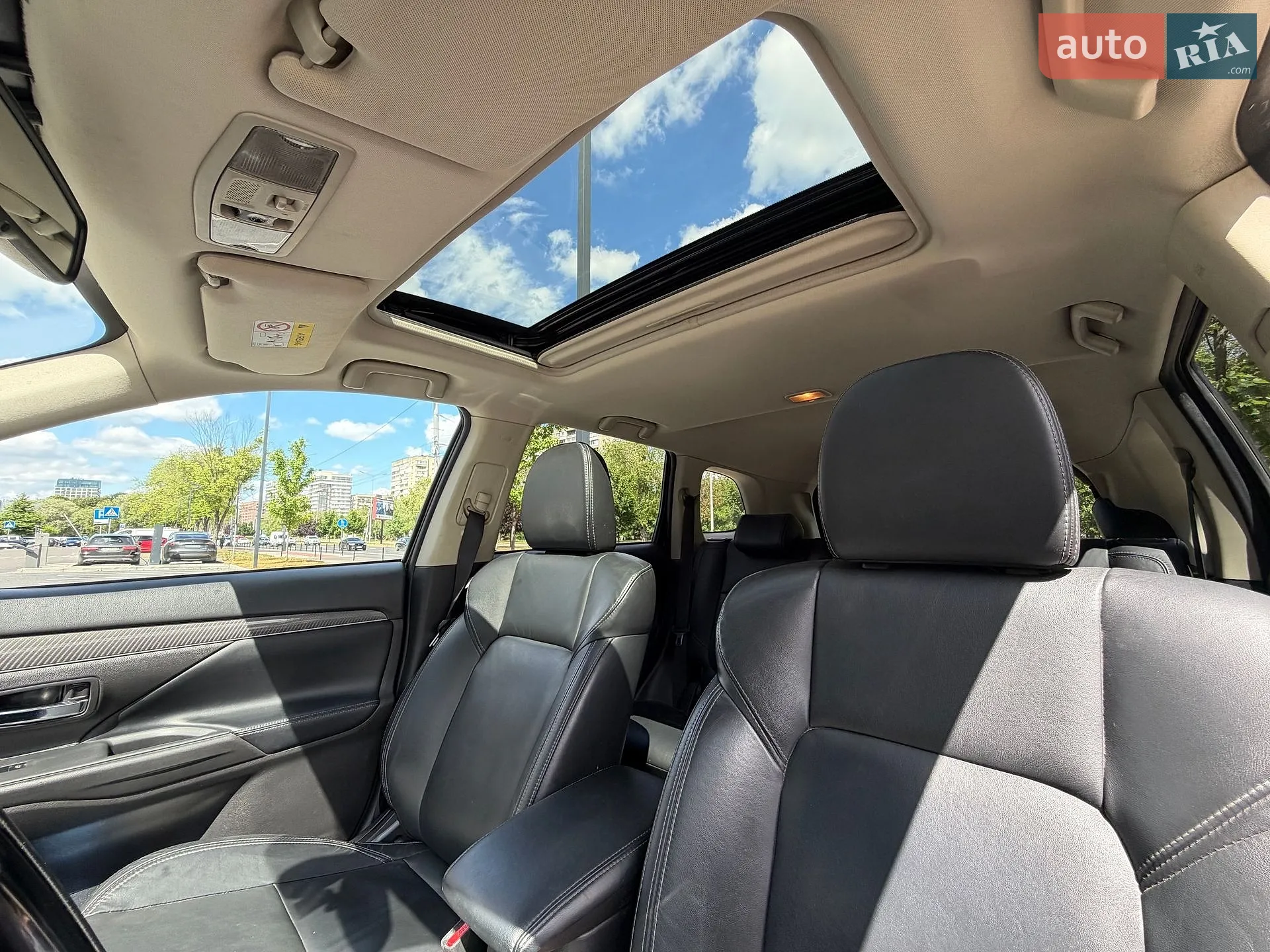 2018 Mitsubishi Outlander - мініатюра 23