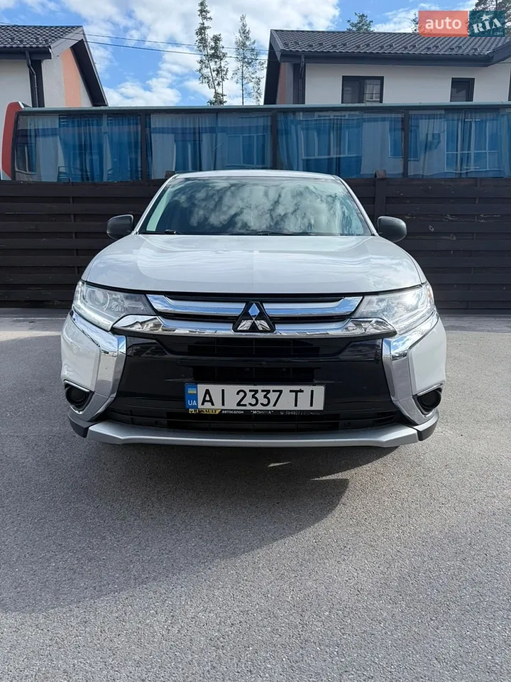 2016 Mitsubishi Outlander - мініатюра 39