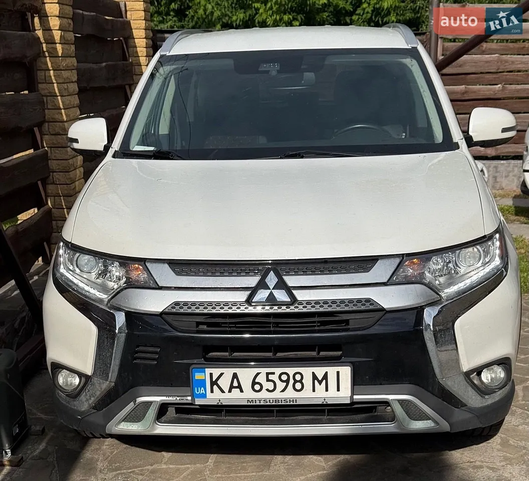 2019 Mitsubishi Outlander - мініатюра 12