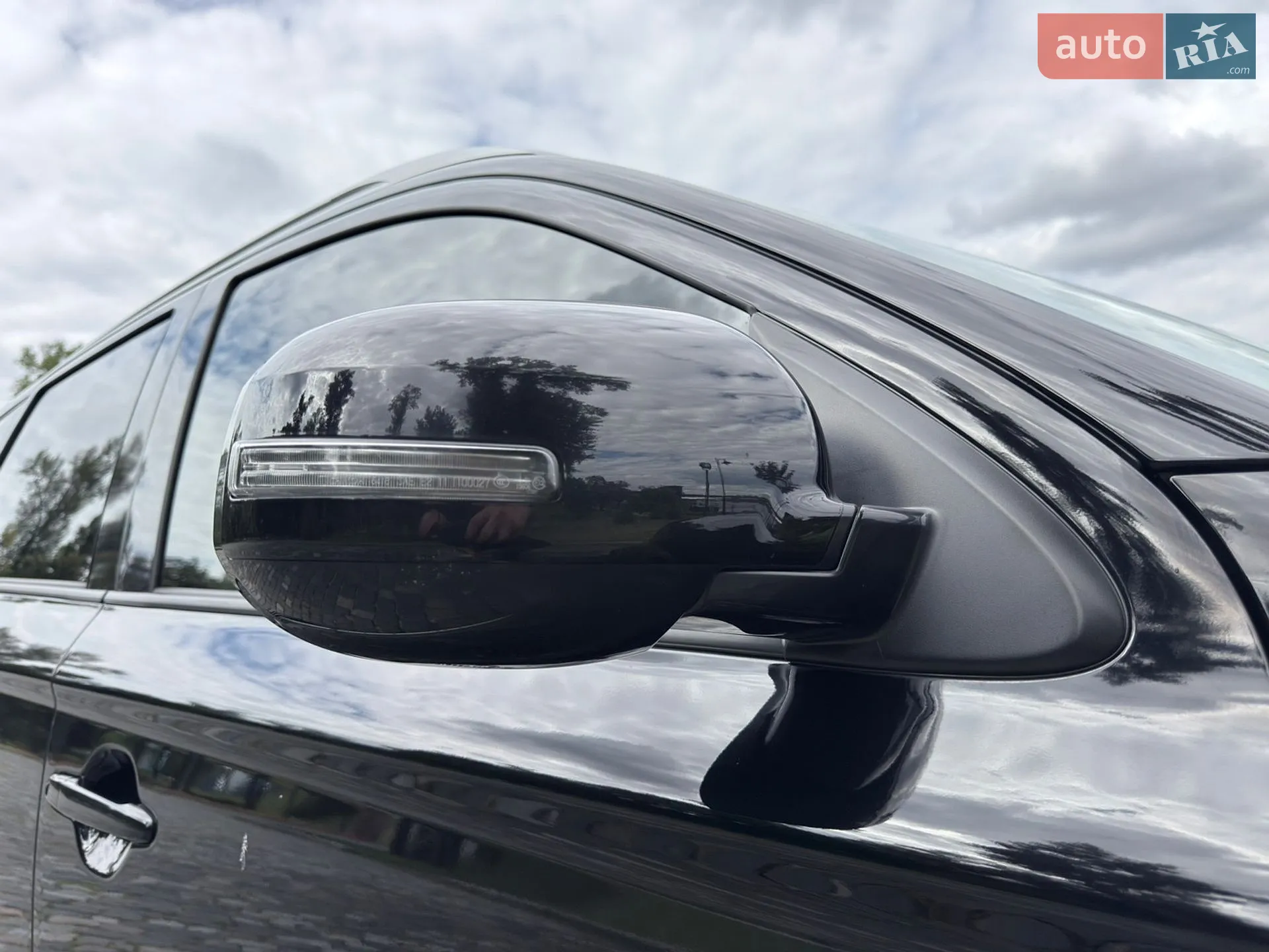 2021 Mitsubishi Outlander - мініатюра 23