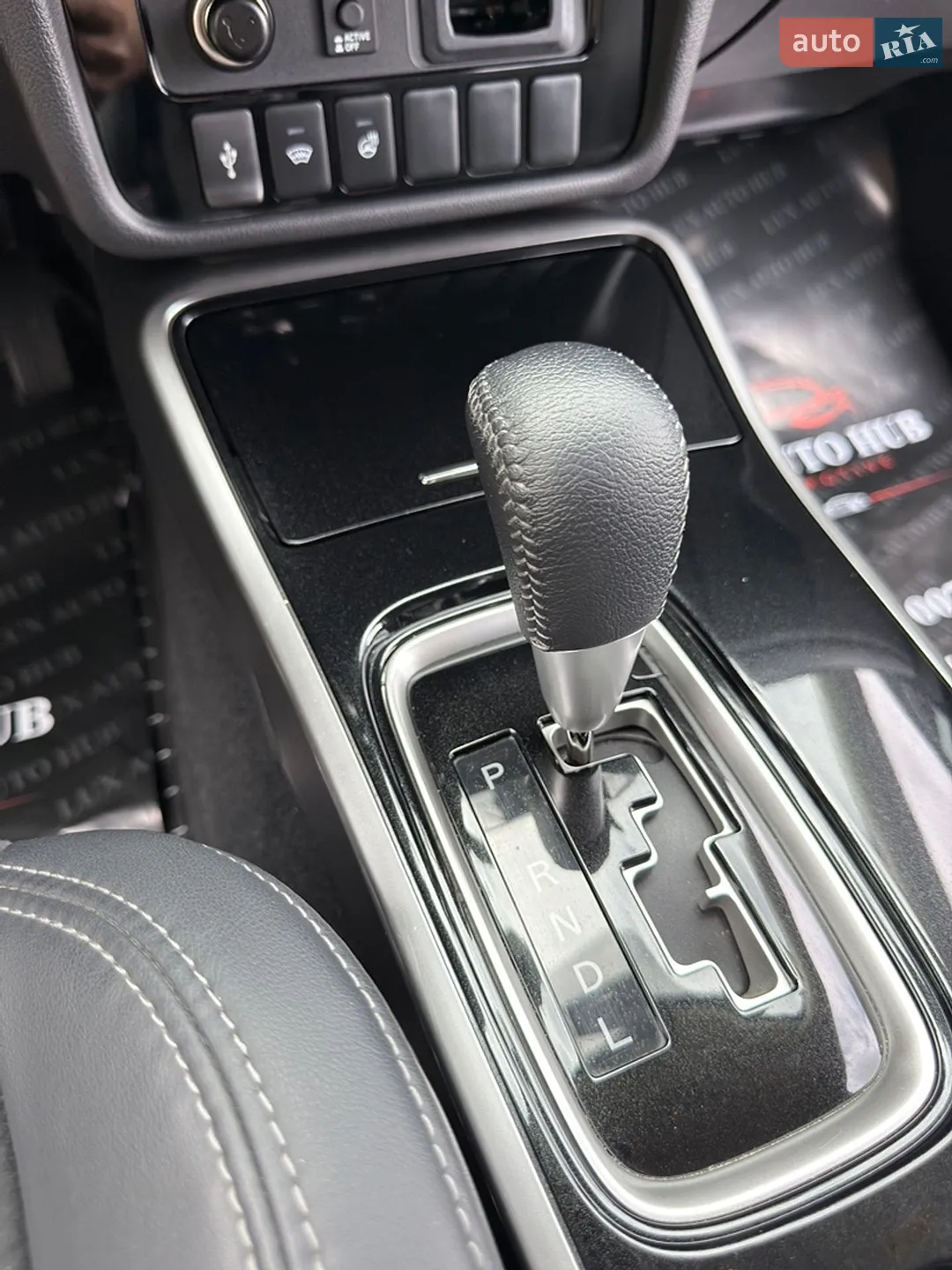 2021 Mitsubishi Outlander - мініатюра 66