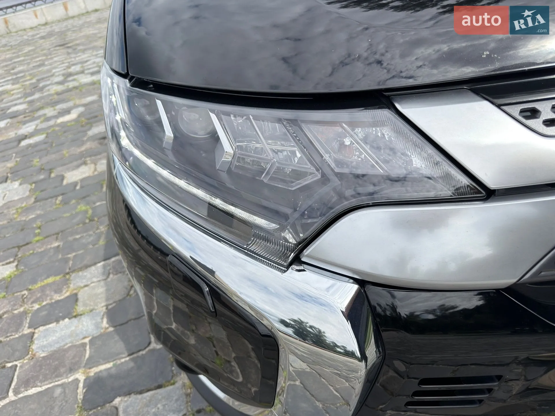 2021 Mitsubishi Outlander - мініатюра 120