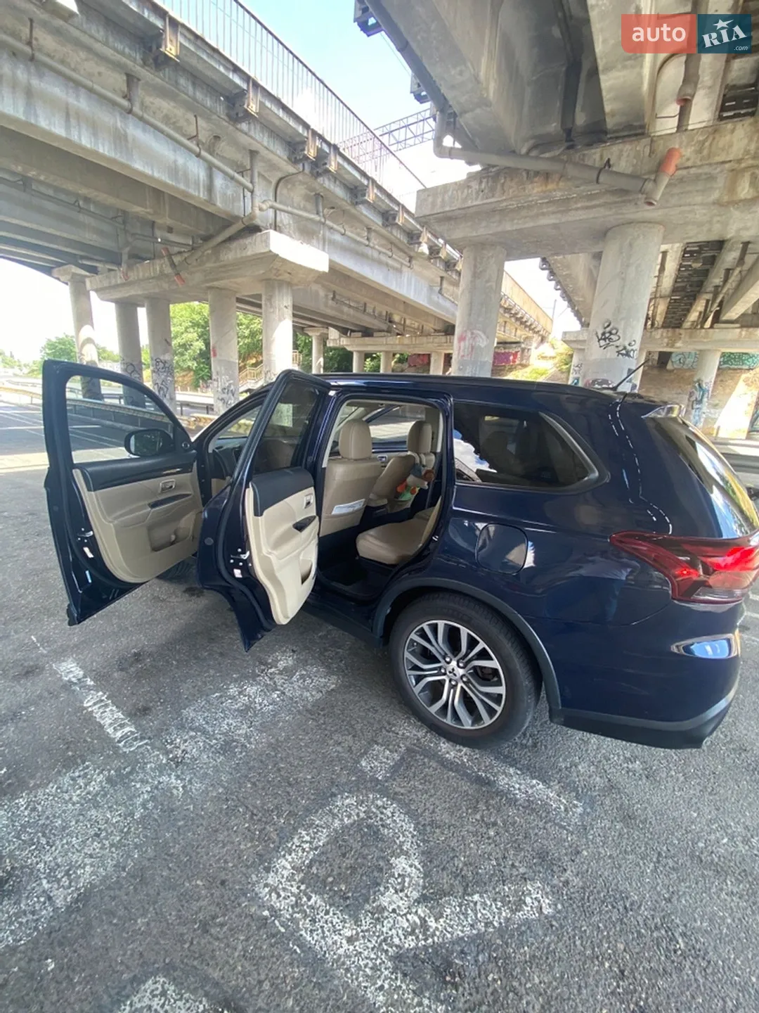 2016 Mitsubishi Outlander - мініатюра 19