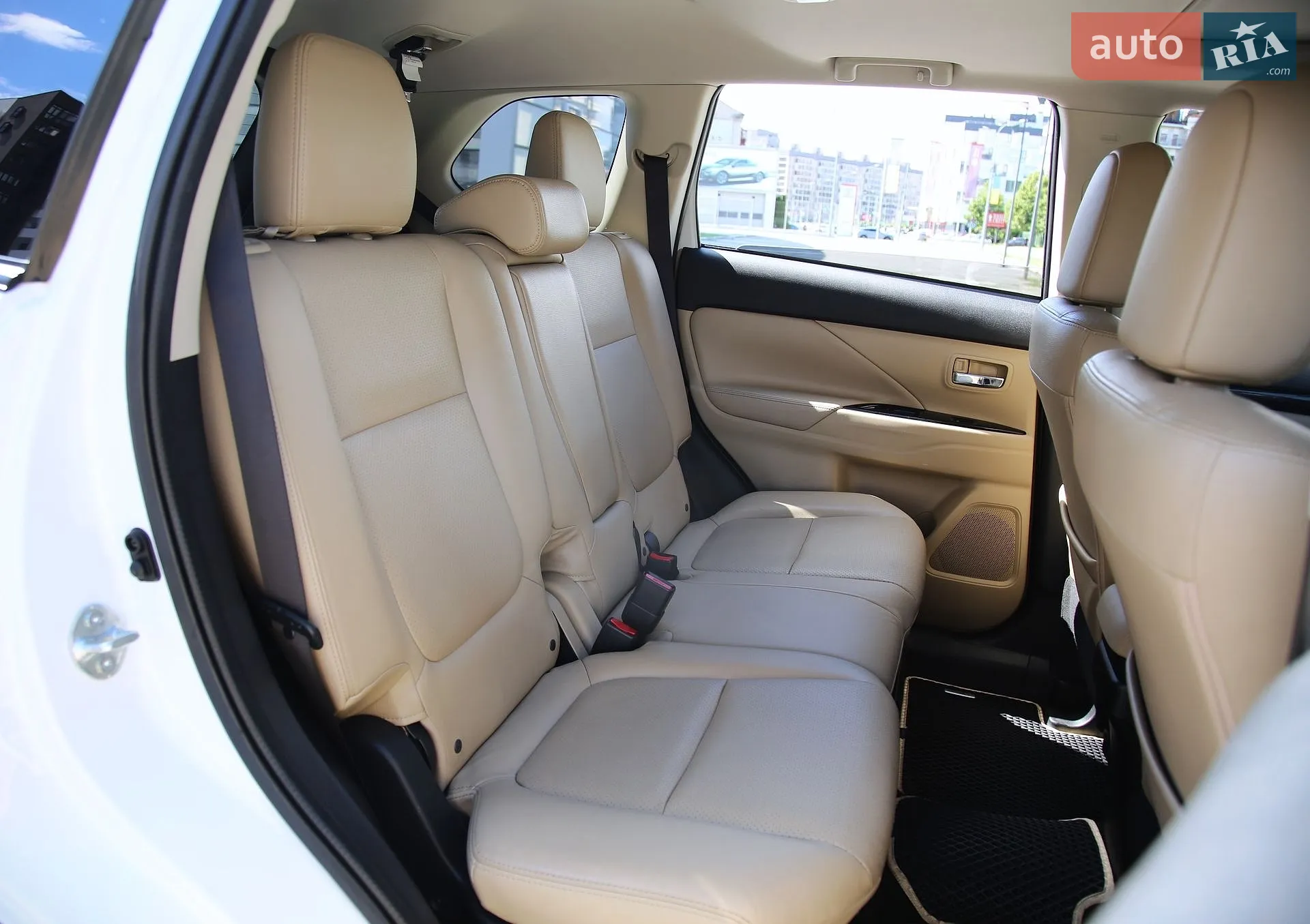 2015 Mitsubishi Outlander - мініатюра 9
