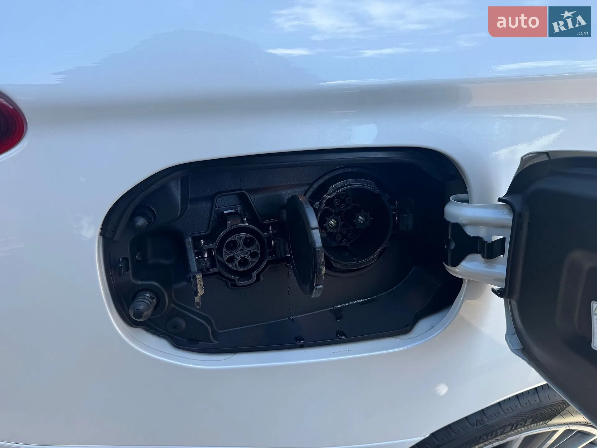 2021 Mitsubishi Outlander - мініатюра 10