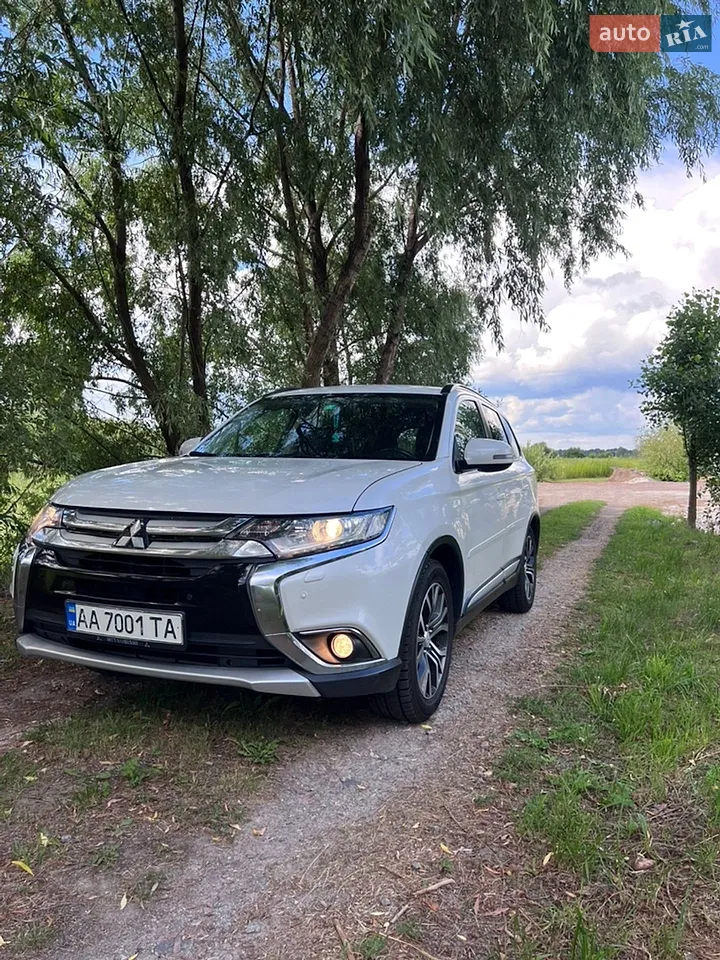 2016 Mitsubishi Outlander - мініатюра 35