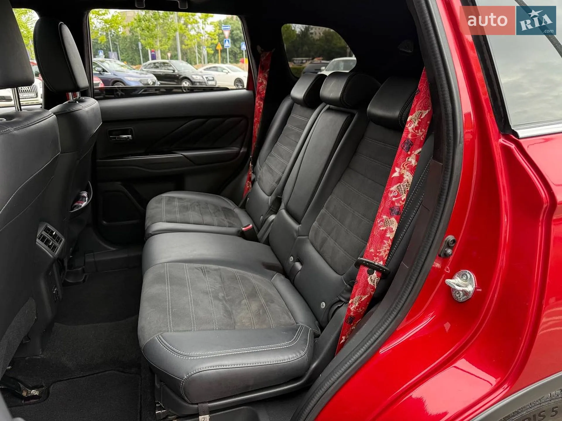 2016 Mitsubishi Outlander - мініатюра 13