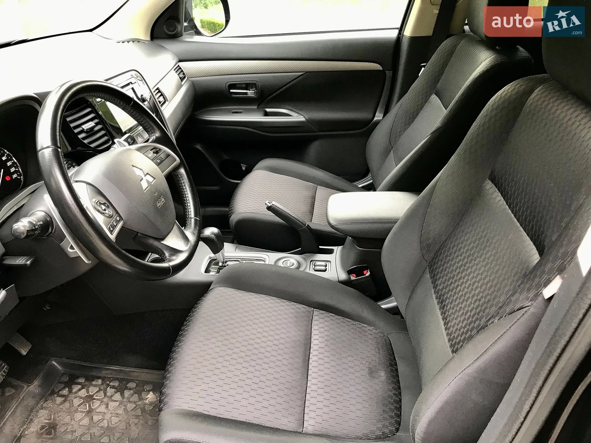 2013 Mitsubishi Outlander - мініатюра 26