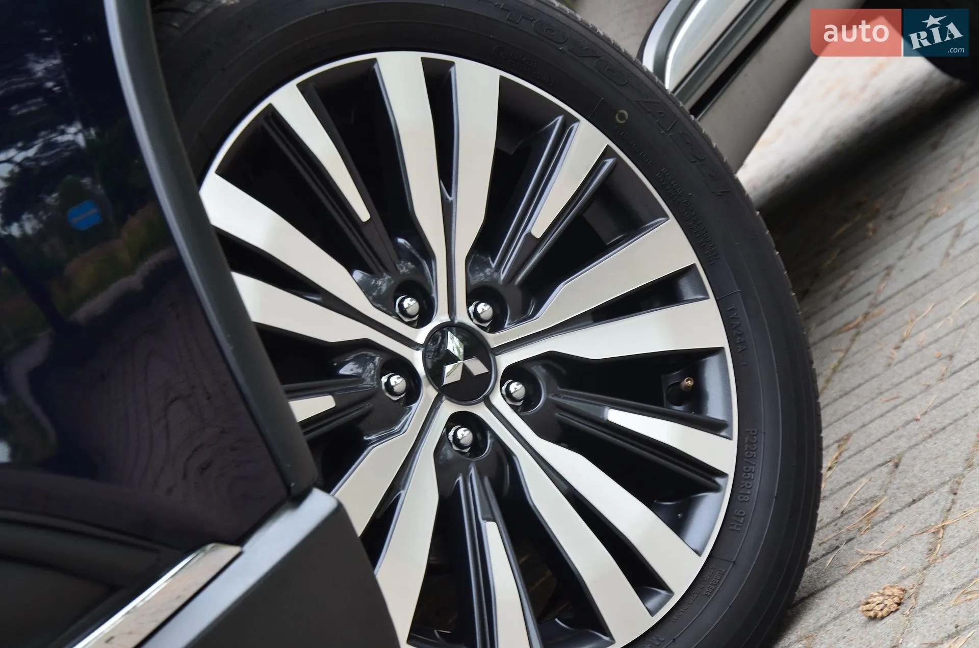 2019 Mitsubishi Outlander - мініатюра 8